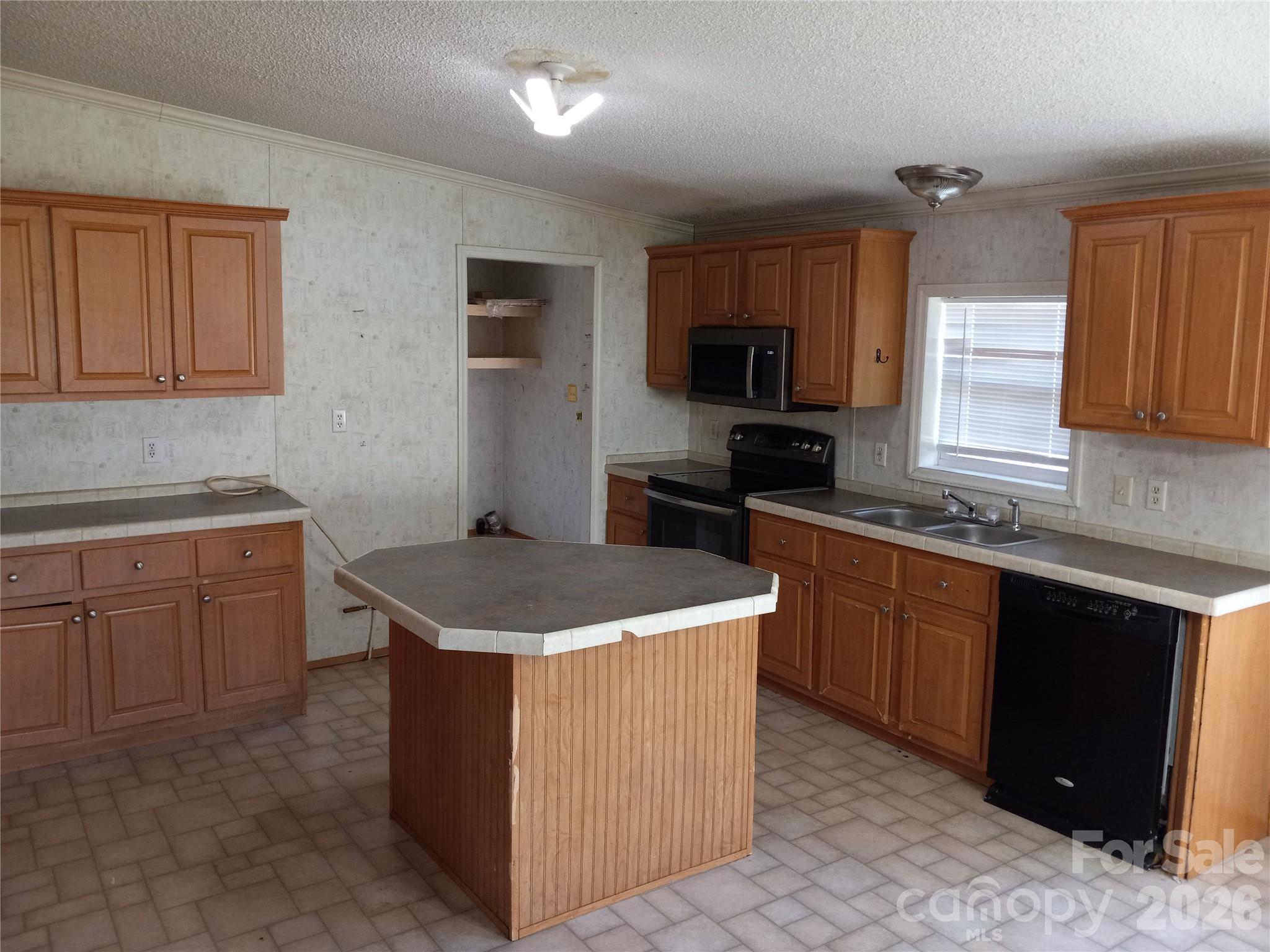 130 Gray Fox Drive — Lawndale