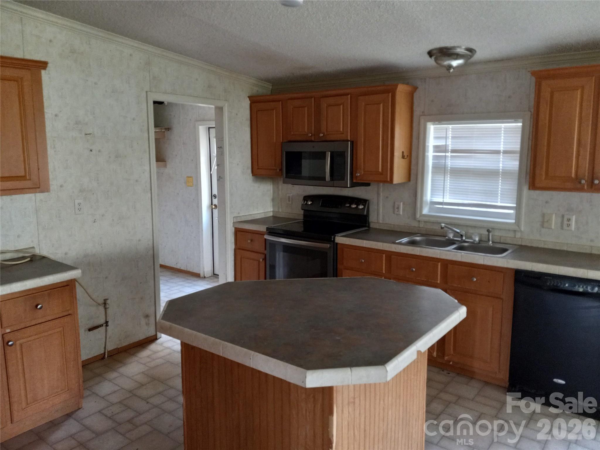 130 Gray Fox Drive — Lawndale