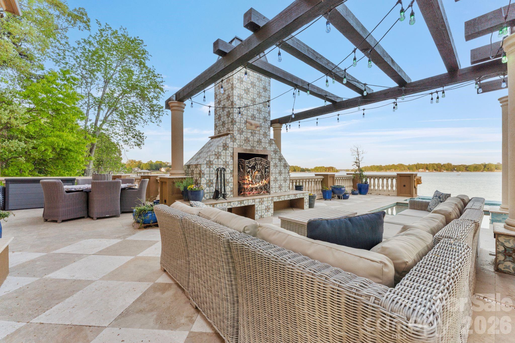 7139 Eastbrook Lane — Sherrills Ford