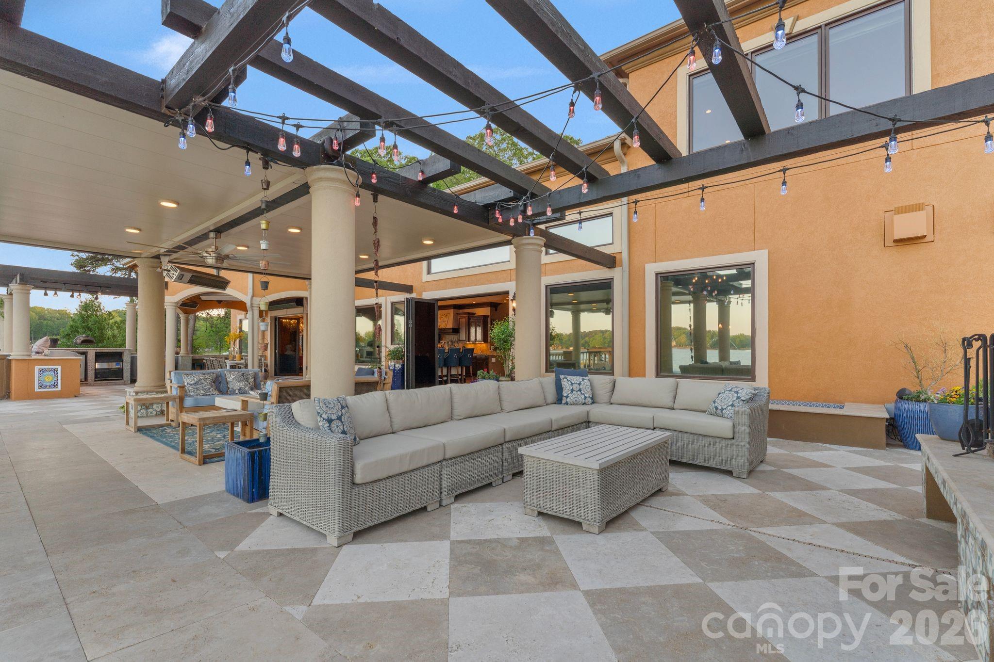 7139 Eastbrook Lane — Sherrills Ford