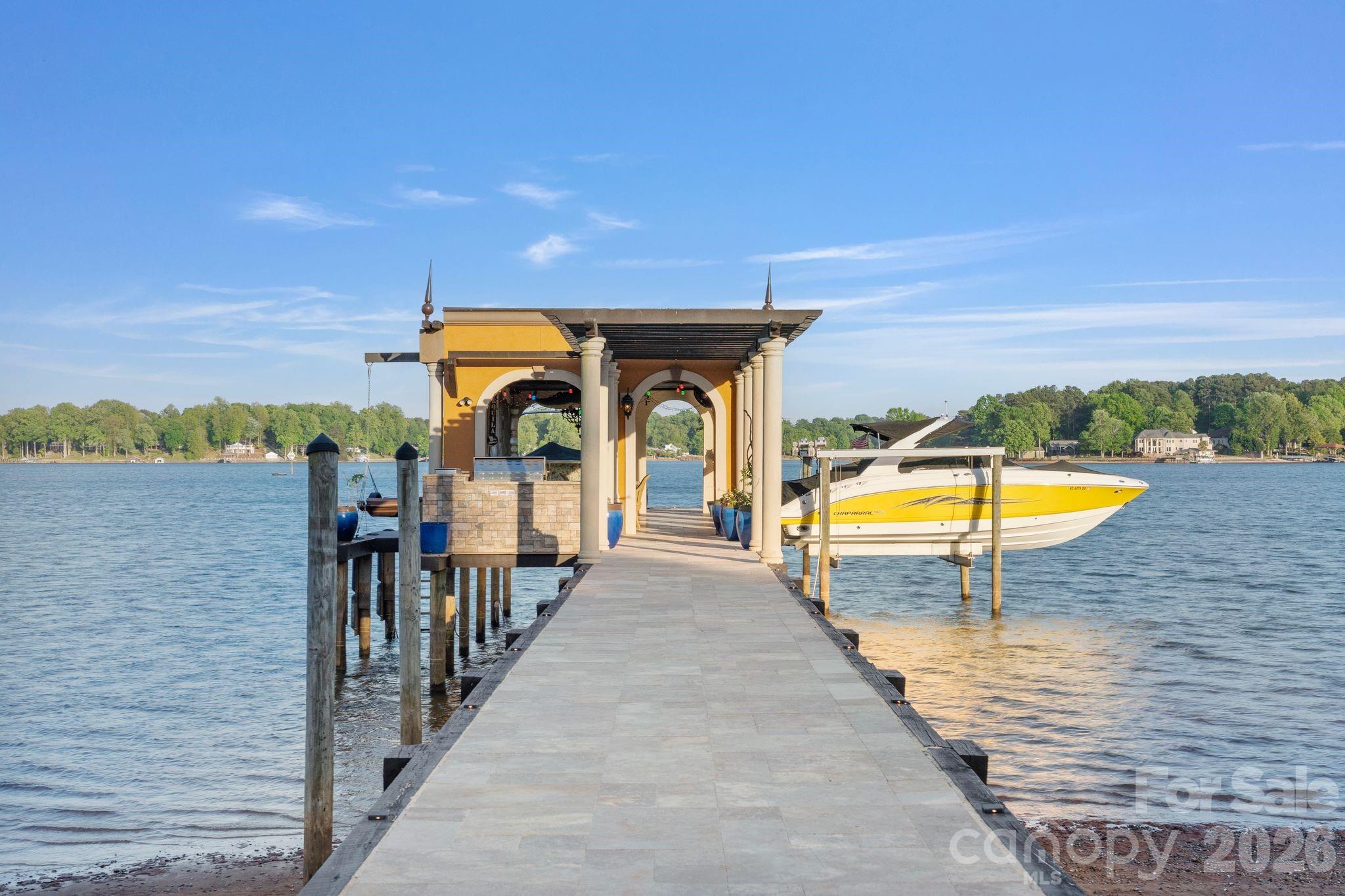 7139 Eastbrook Lane — Sherrills Ford