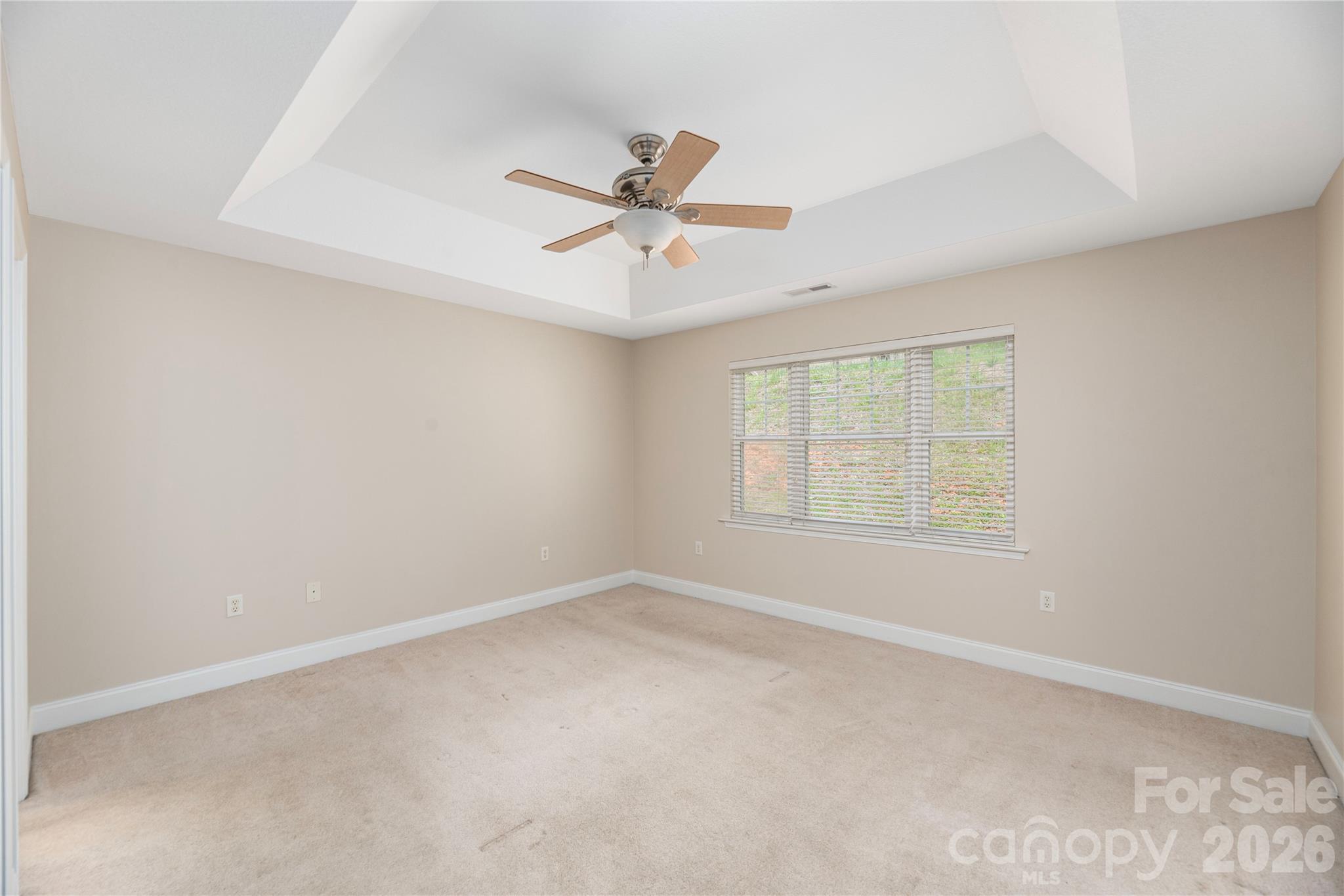 8 Kaylor Drive — Arden
