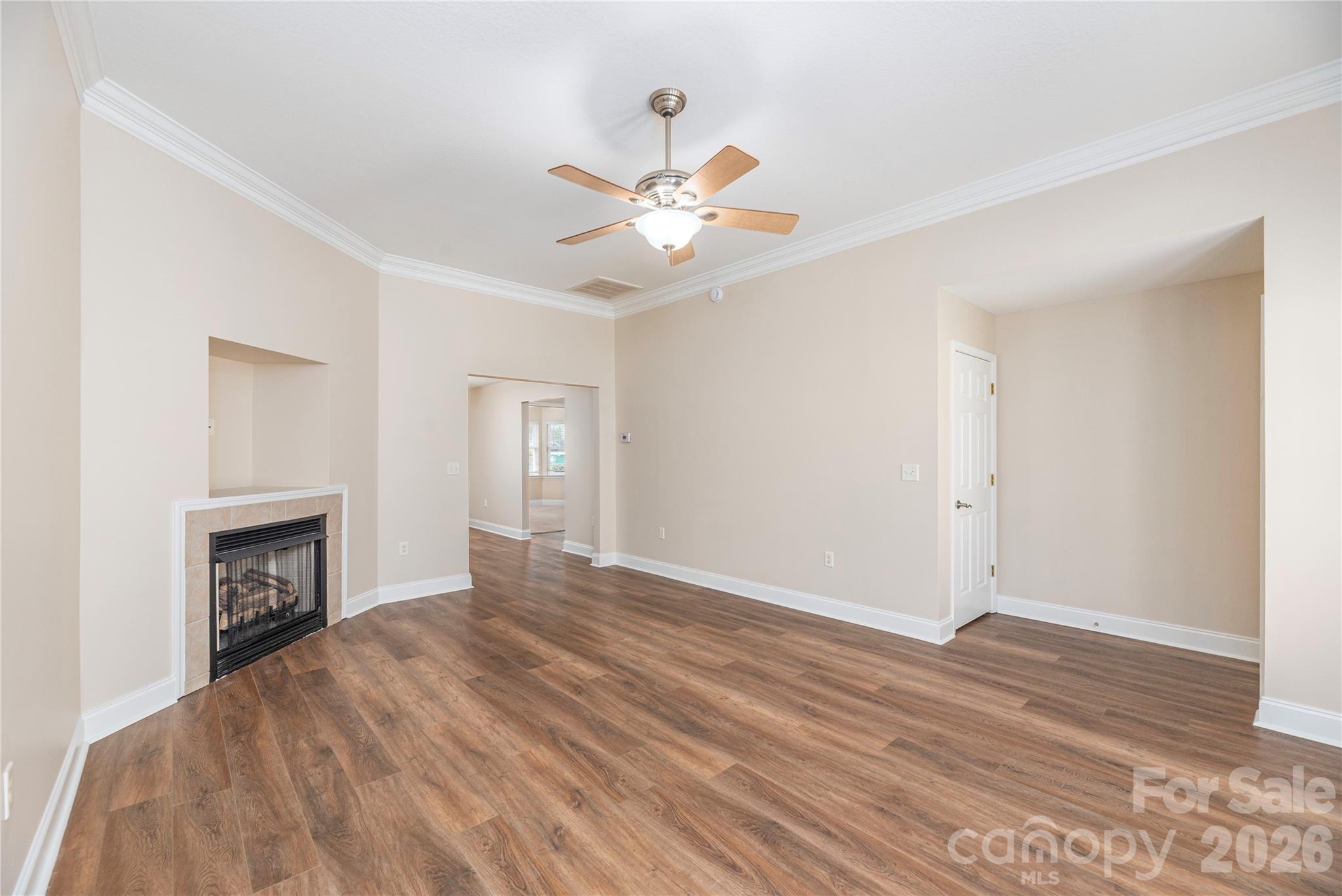 8 Kaylor Drive — Arden