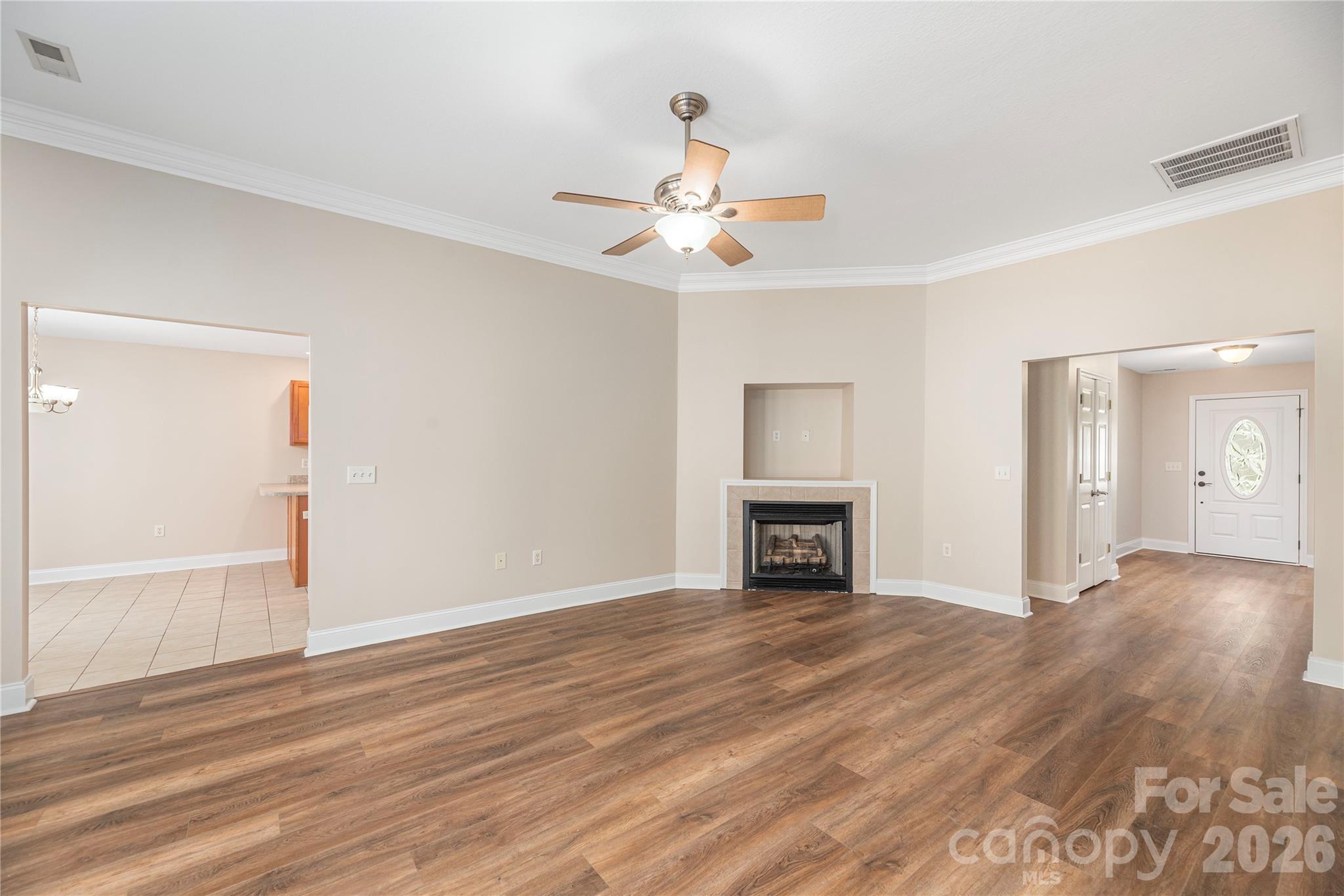 8 Kaylor Drive — Arden