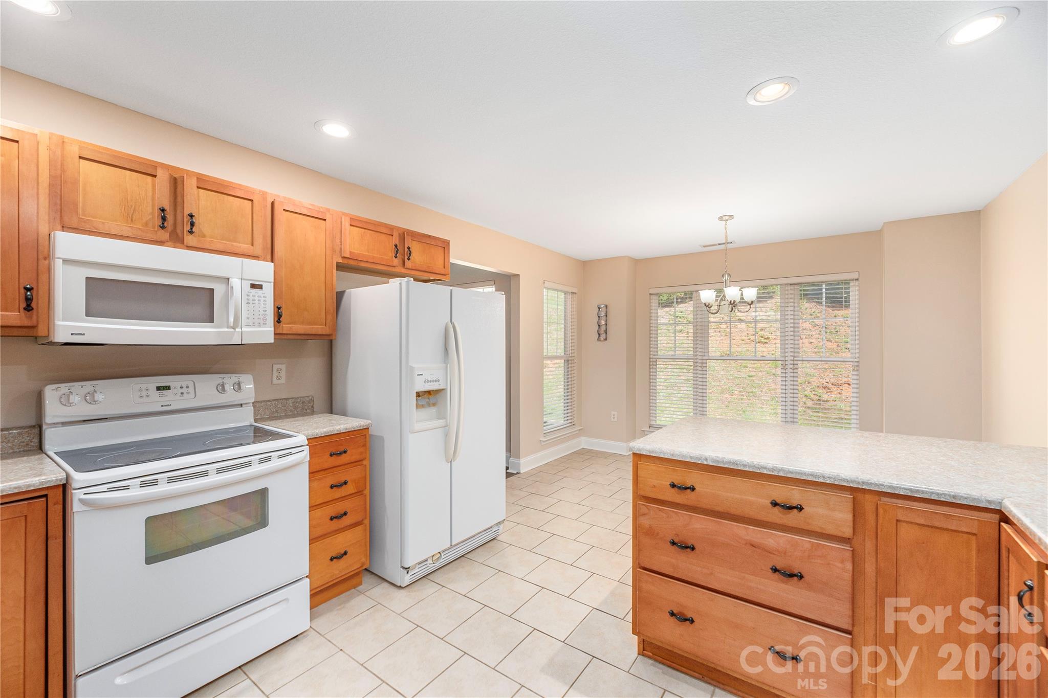 8 Kaylor Drive — Arden