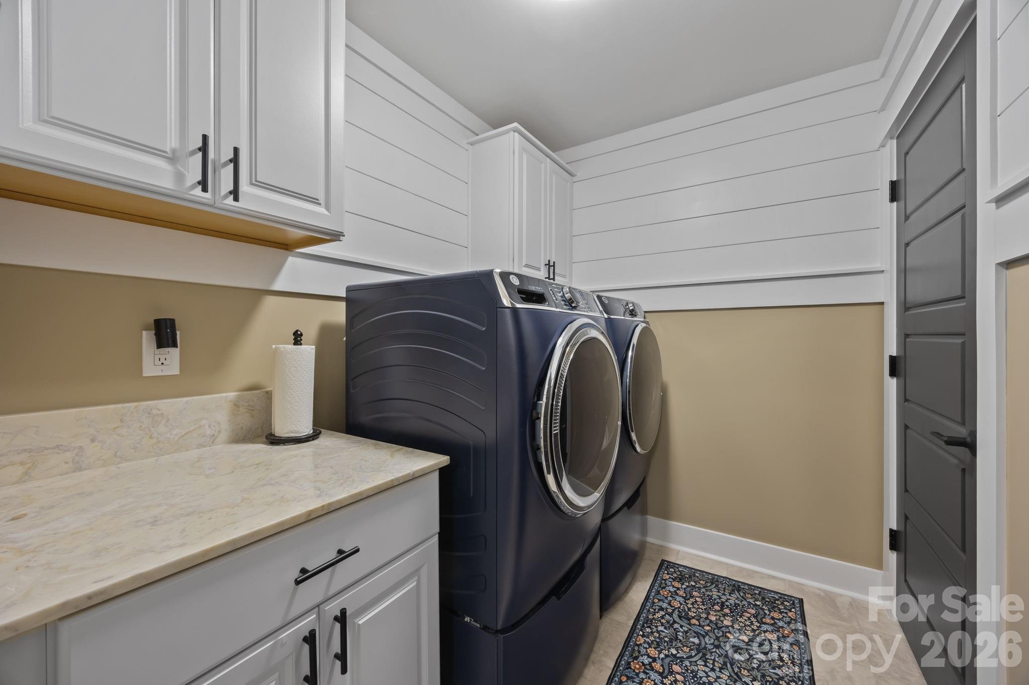 927 Canopy Falls Lane — York