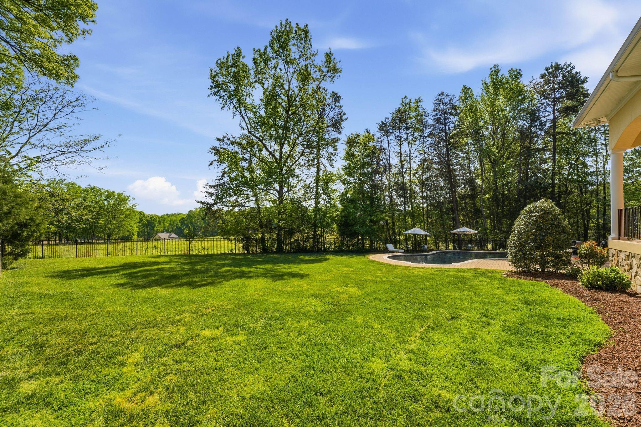 149 Vista Bluff Lane — Mooresville