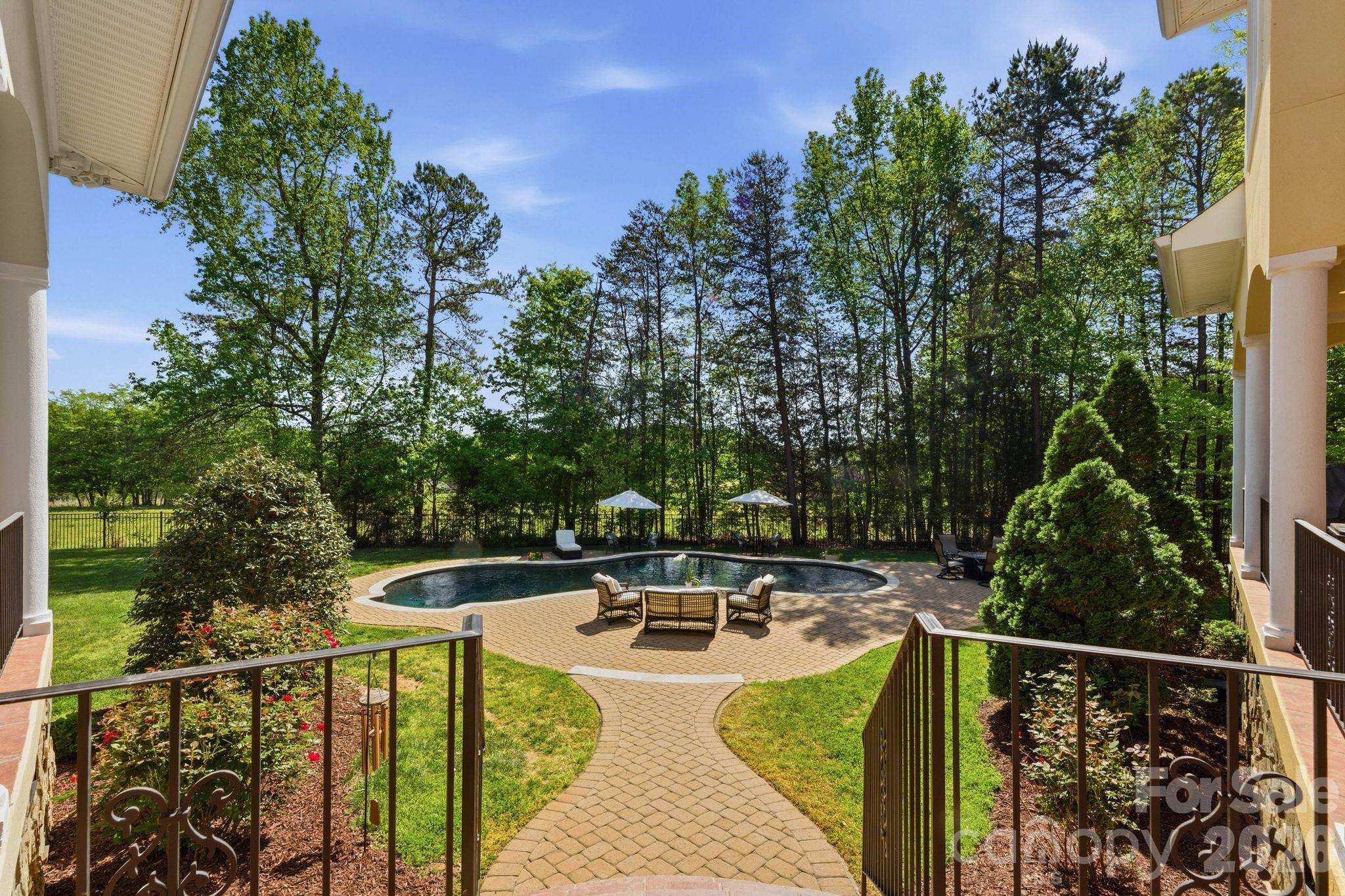 149 Vista Bluff Lane — Mooresville