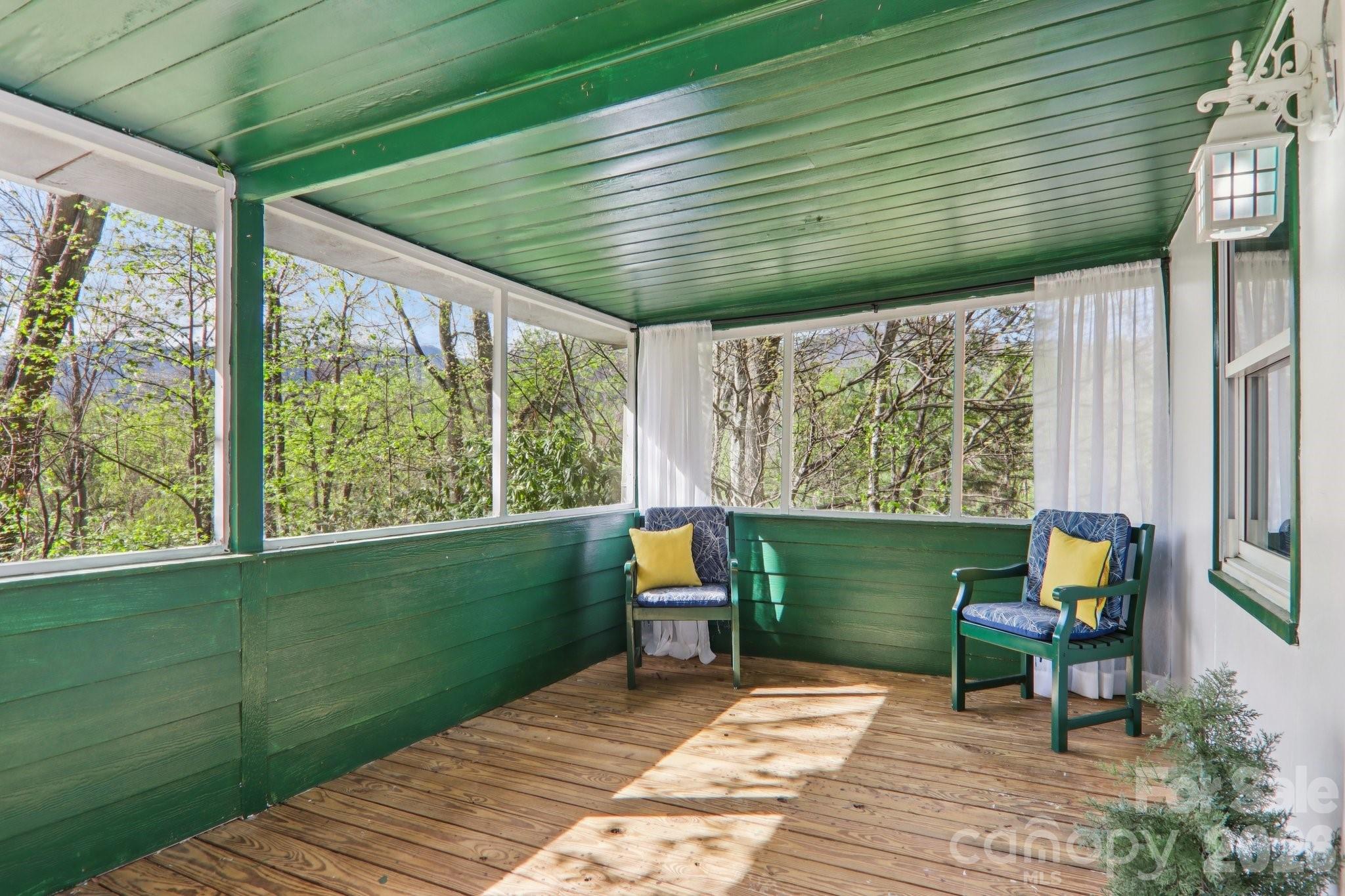 74 Link Circle — Maggie Valley