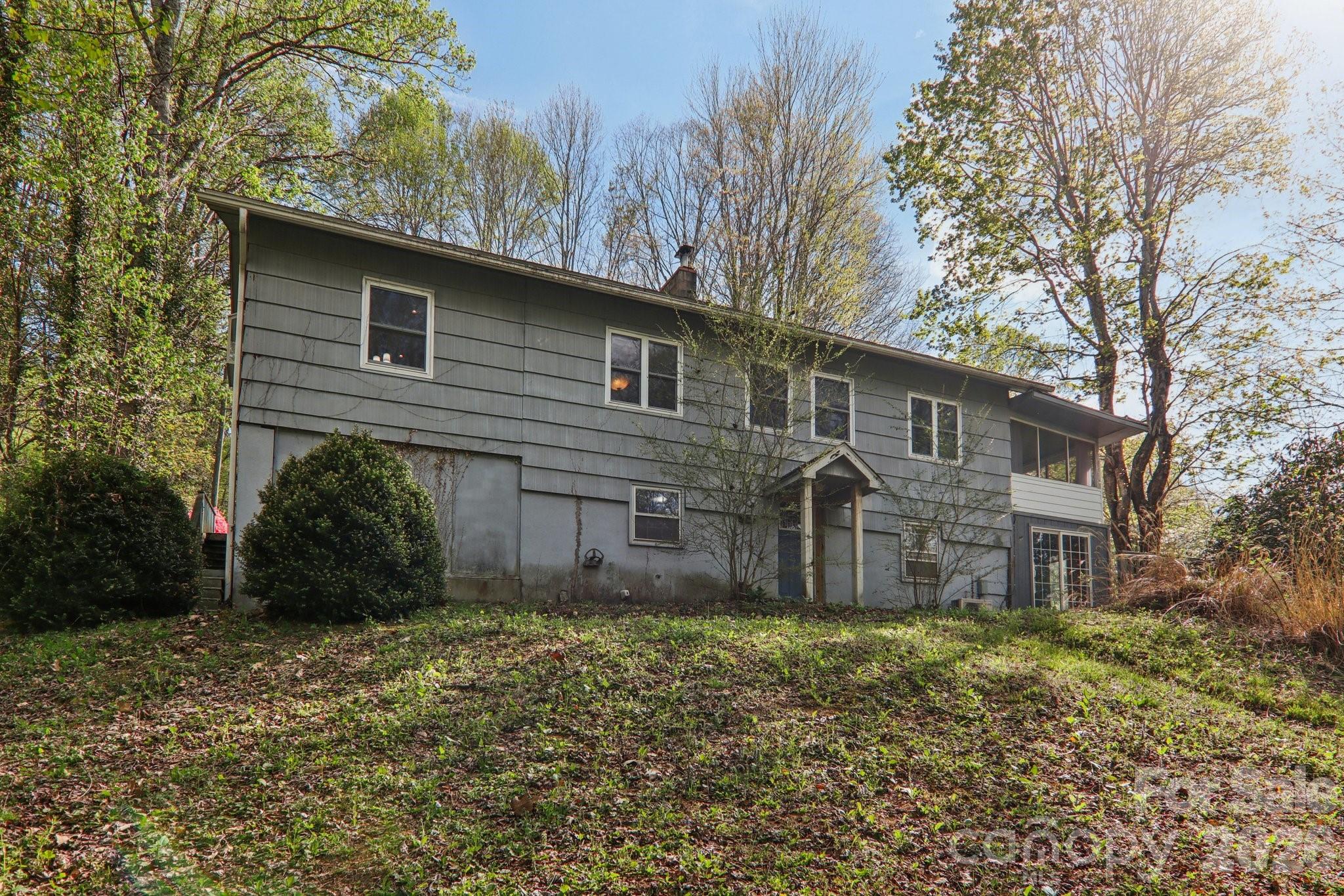 74 Link Circle — Maggie Valley