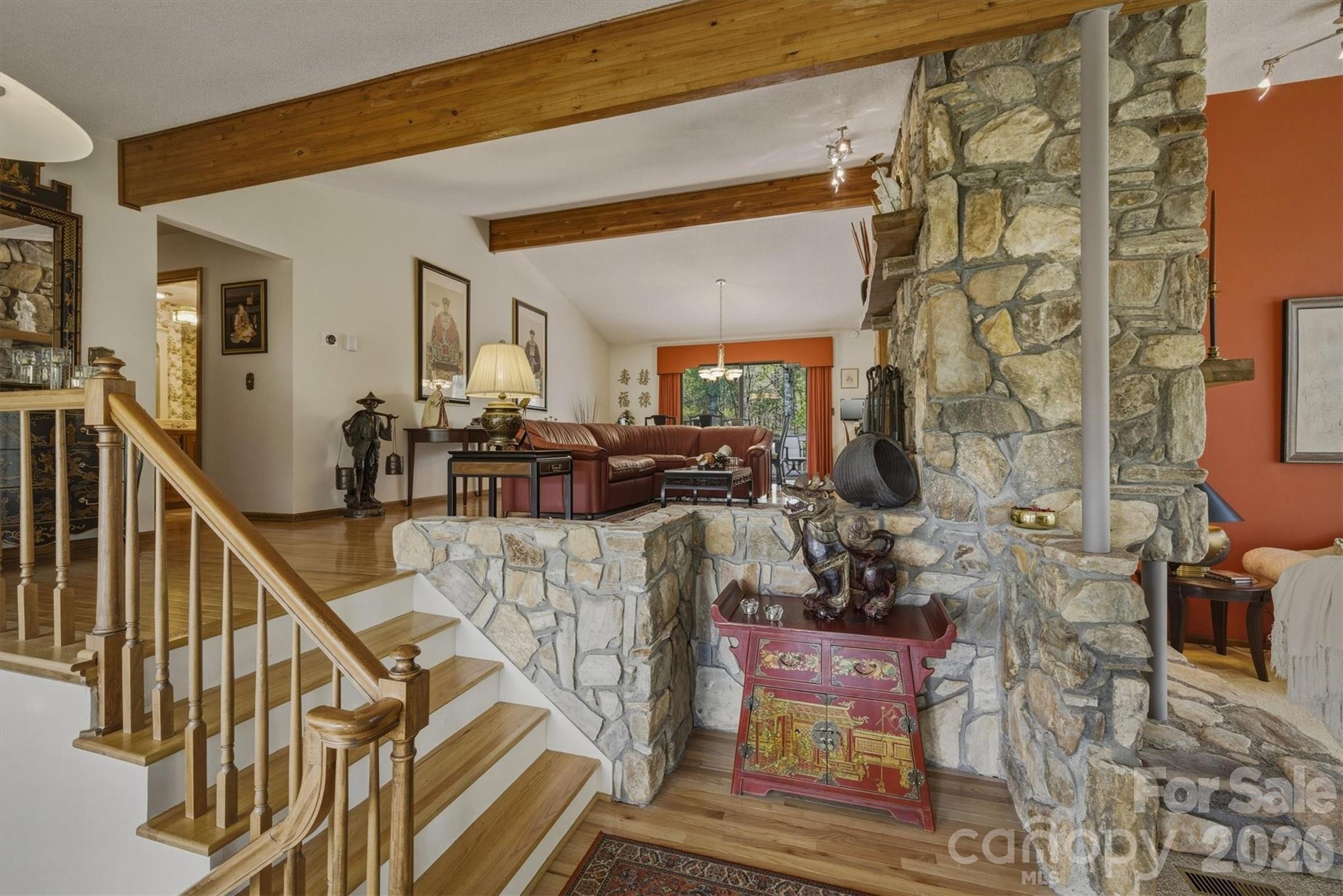 122 Lake Club Drive — Nebo