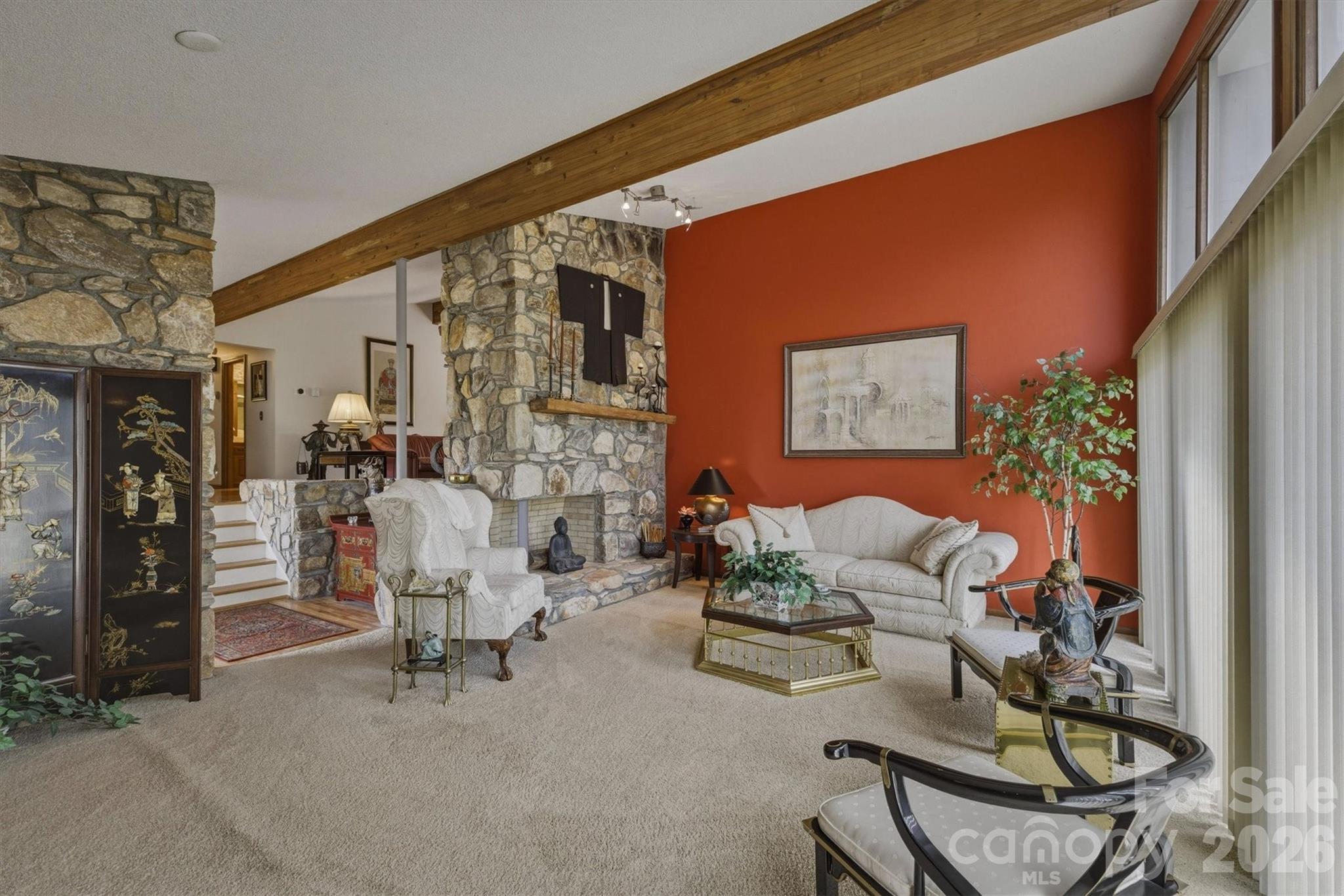 122 Lake Club Drive — Nebo