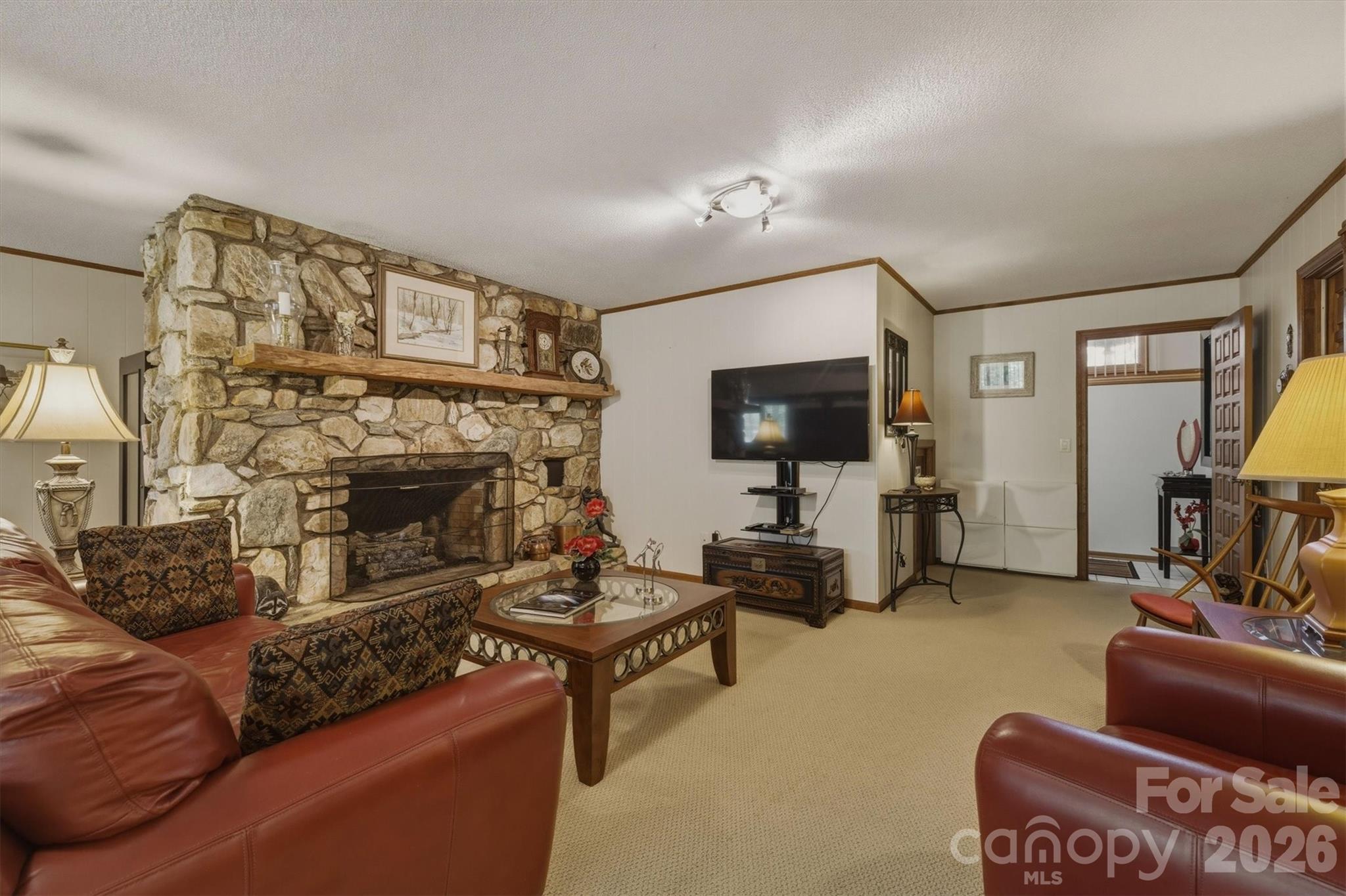 122 Lake Club Drive — Nebo