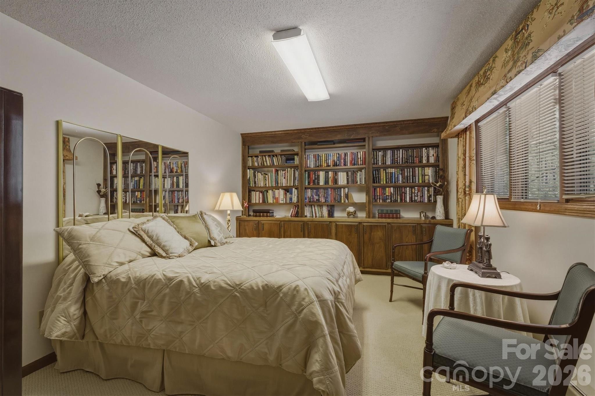 122 Lake Club Drive — Nebo