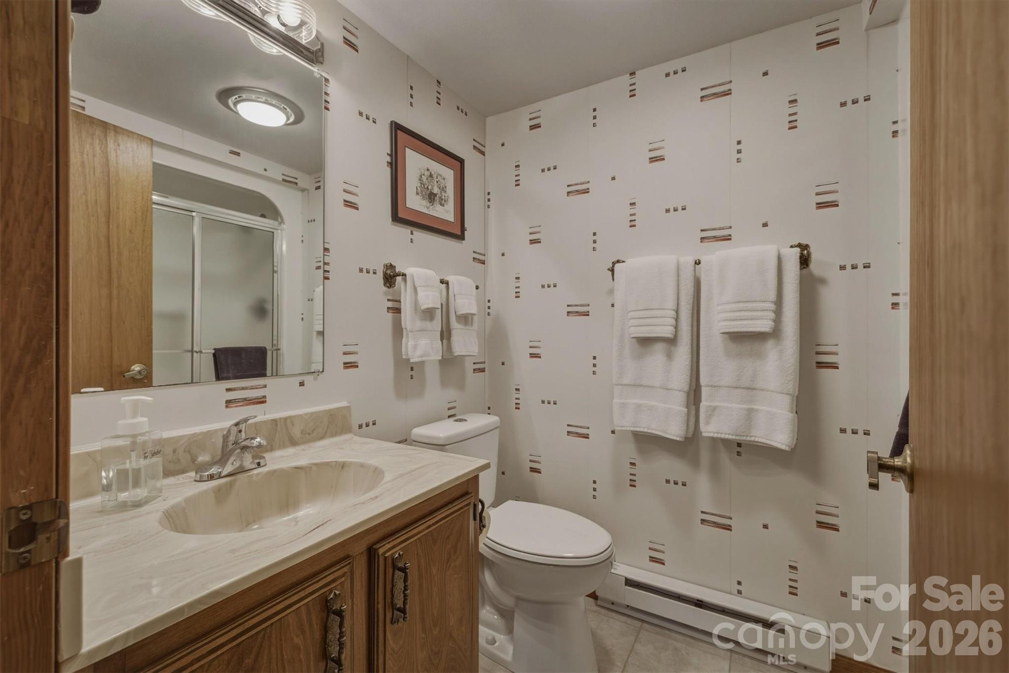 122 Lake Club Drive — Nebo
