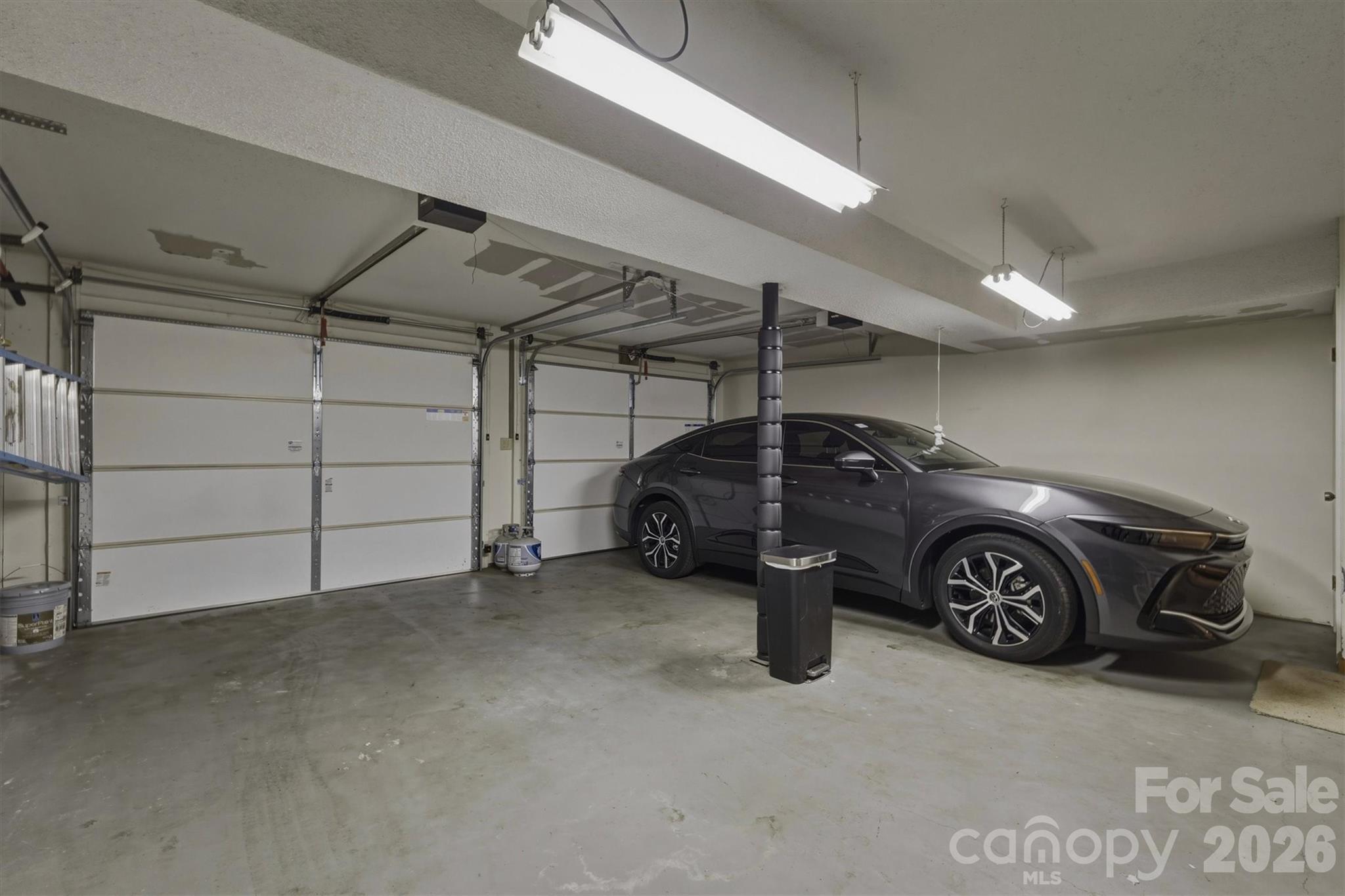 122 Lake Club Drive — Nebo