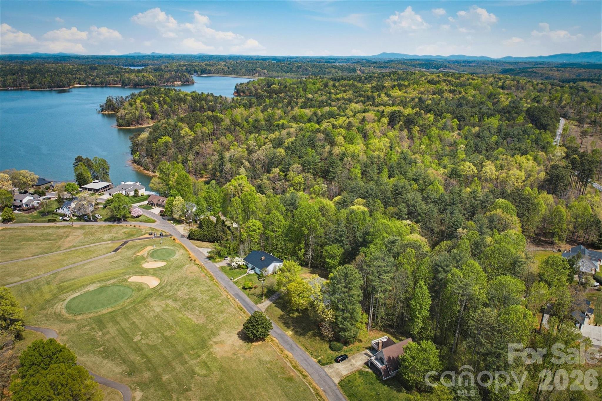 122 Lake Club Drive — Nebo
