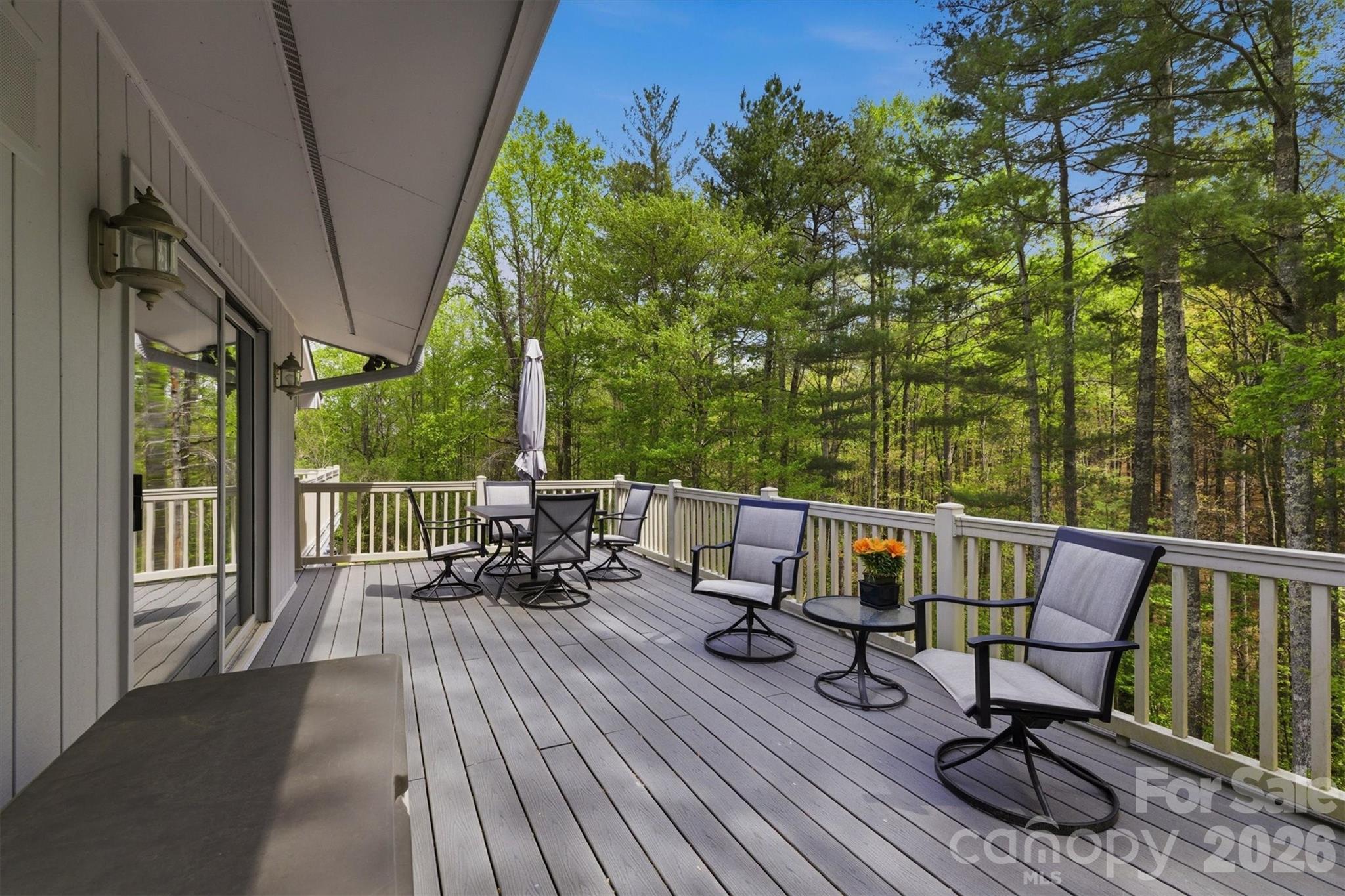 122 Lake Club Drive — Nebo