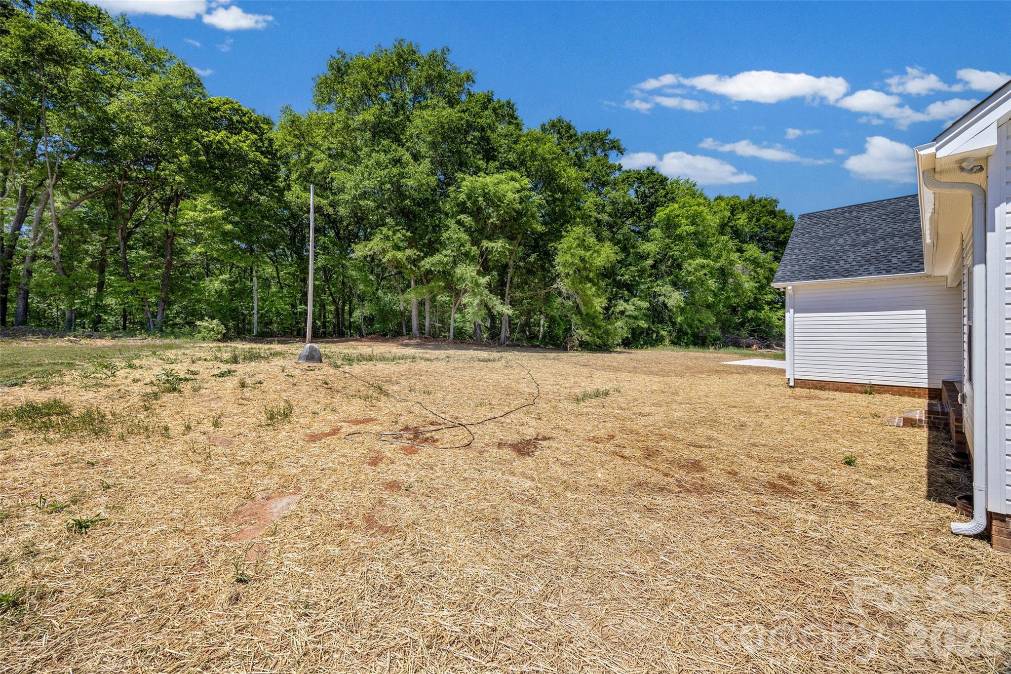 755 White Jenkins Road — Bessemer City
