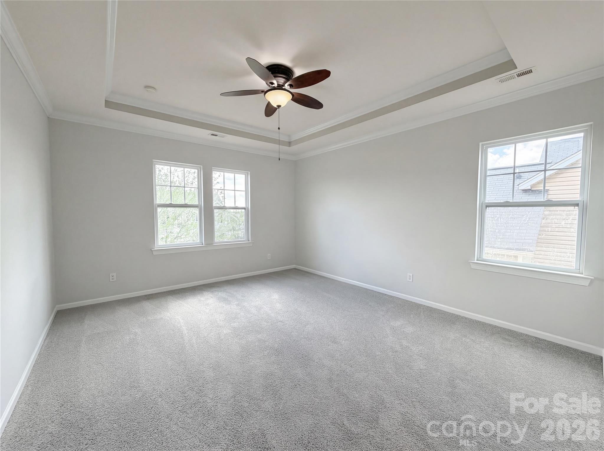 9696 Ravenscroft Lane NW — Concord