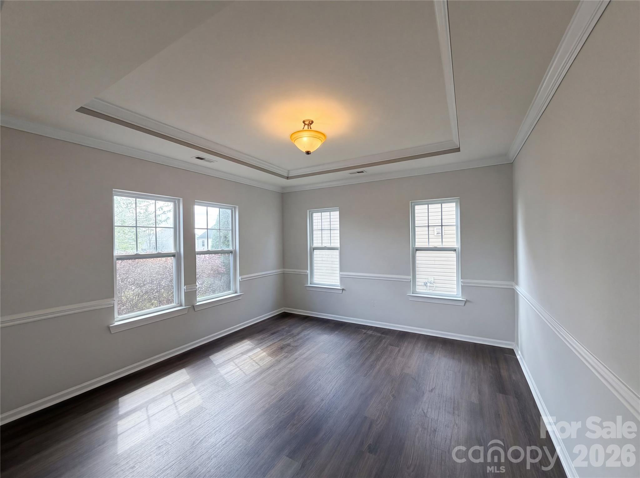 9696 Ravenscroft Lane NW — Concord