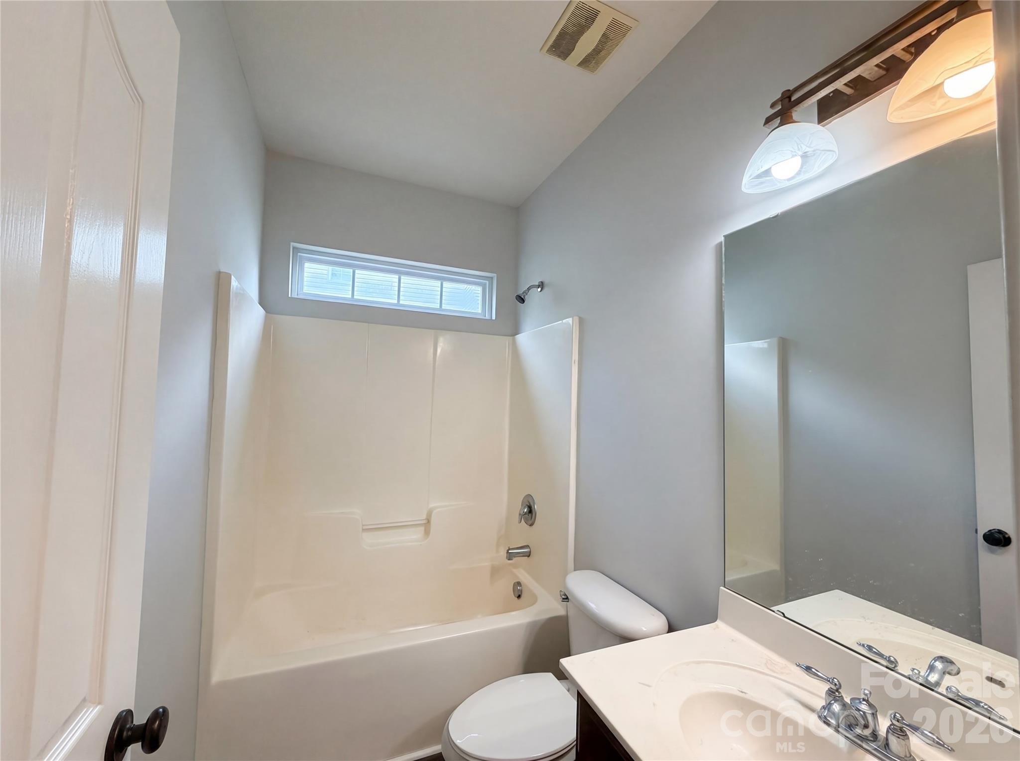 9696 Ravenscroft Lane NW — Concord