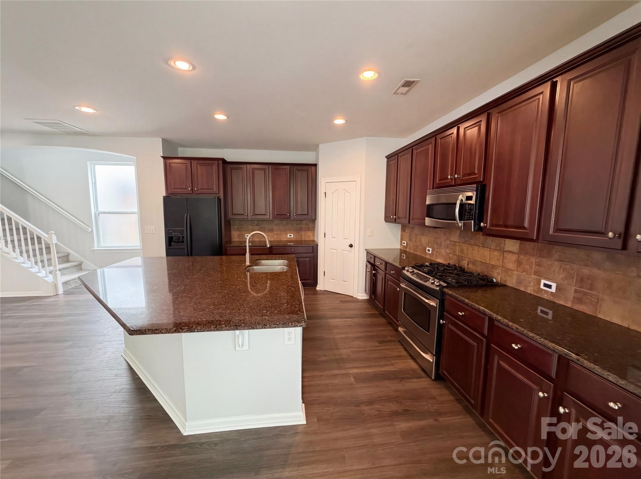 9696 Ravenscroft Lane NW — Concord