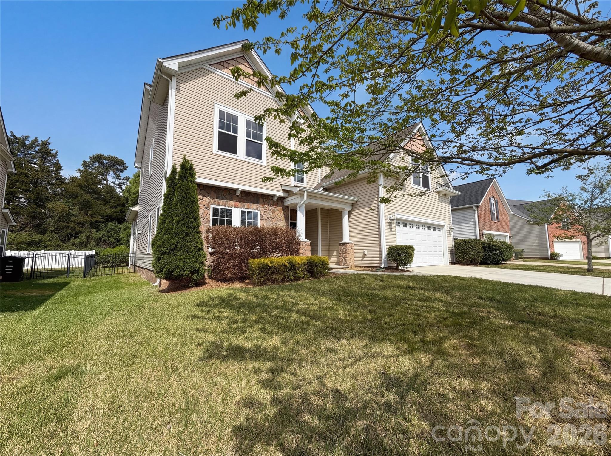 9696 Ravenscroft Lane NW — Concord