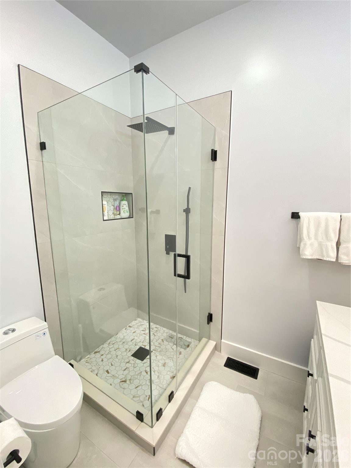 66 Club Villa Court #D-3 — Burnsville