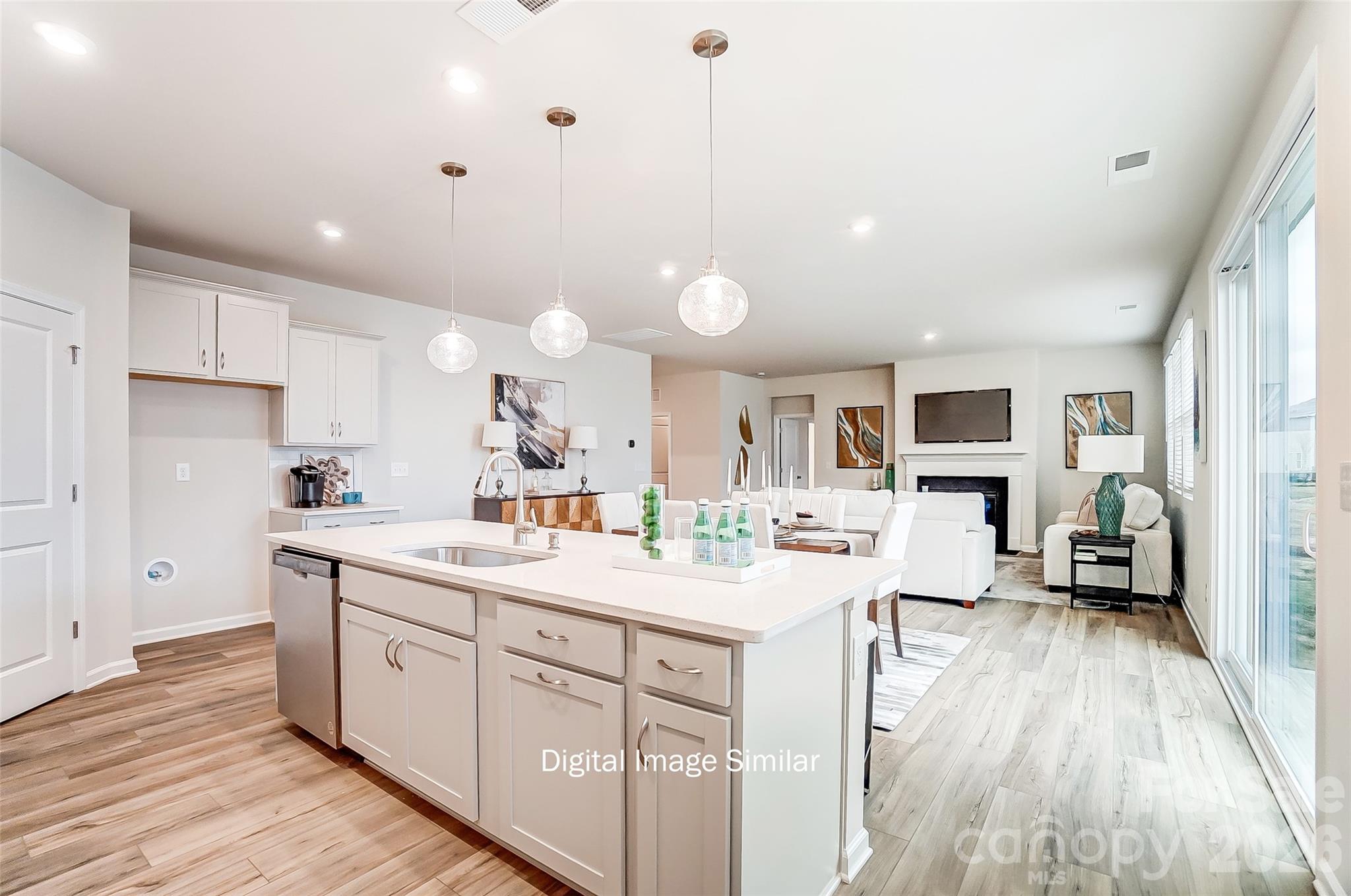 2651 Mabel Lane — Monroe