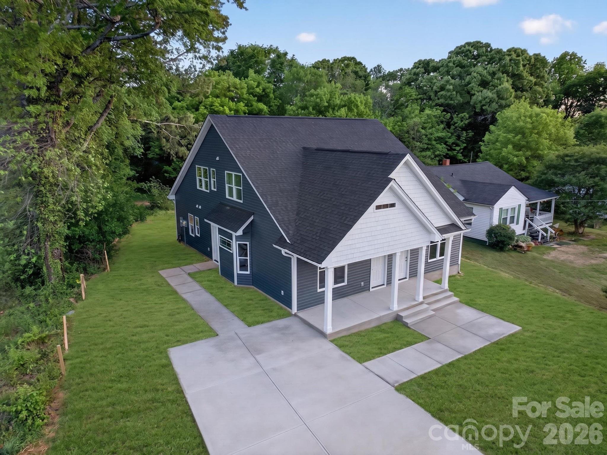 810 / 812 E Lincoln Street — Lincolnton