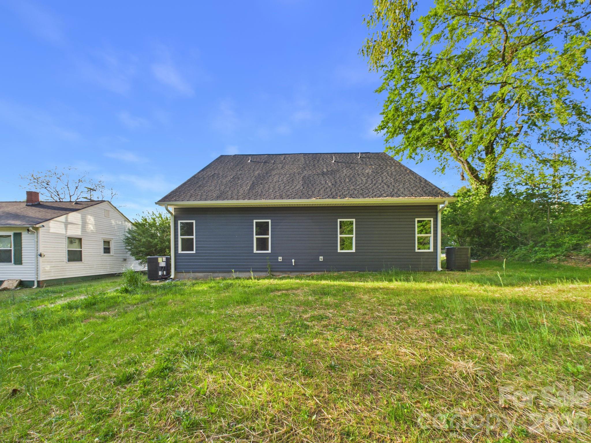 810 / 812 E Lincoln Street — Lincolnton