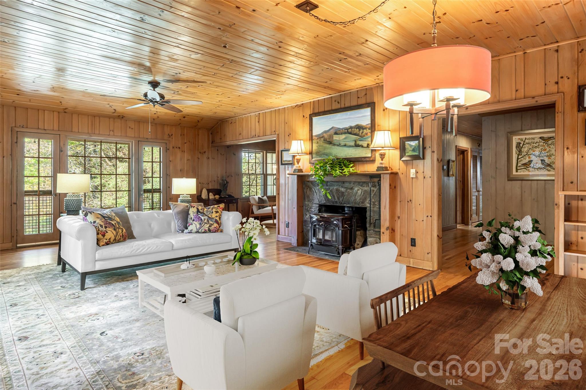 15 Meadow Lane — Fairview