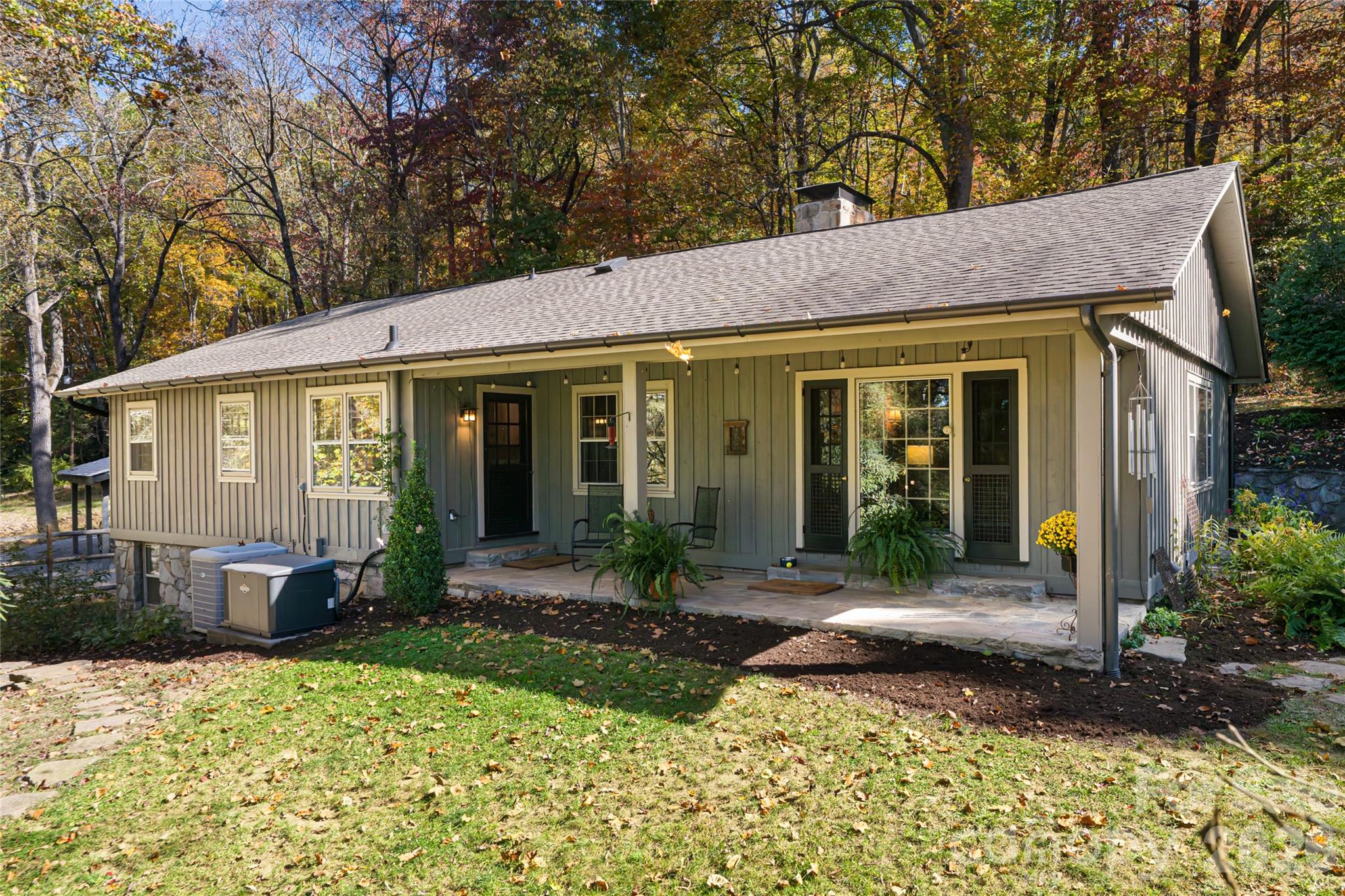 15 Meadow Lane — Fairview