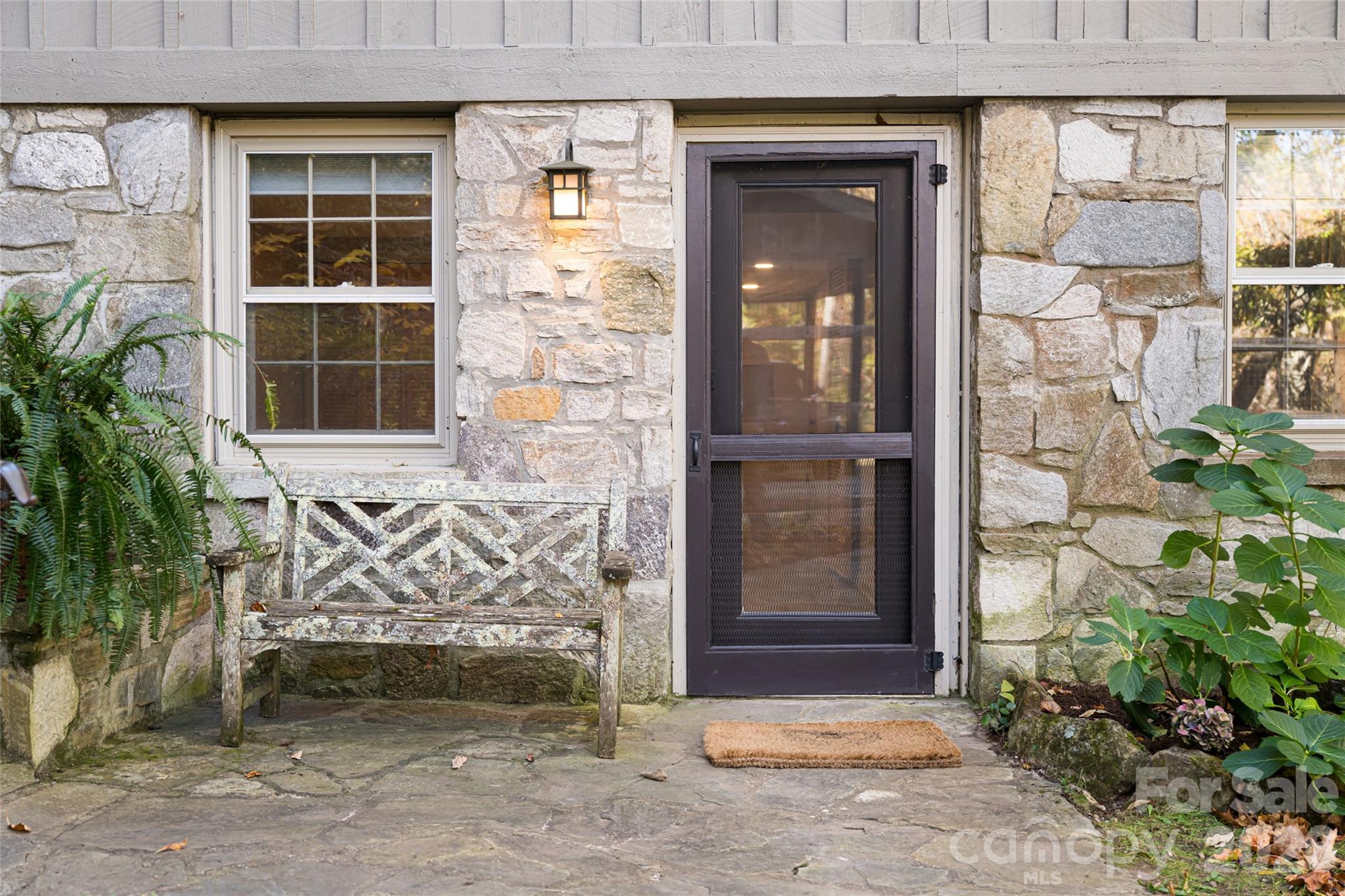 15 Meadow Lane — Fairview