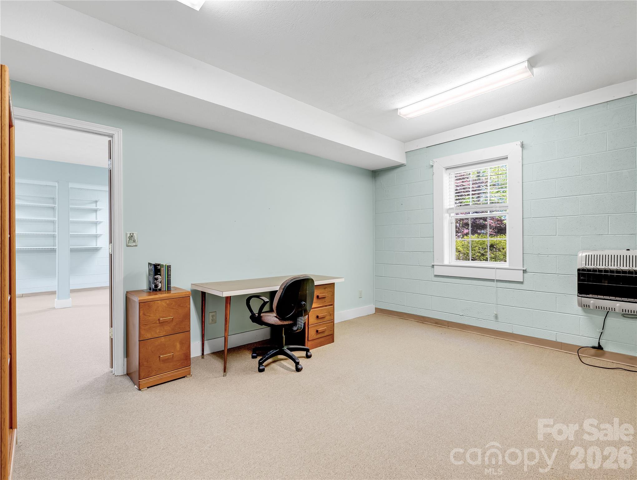 212 Glen Echo Circle — Saluda