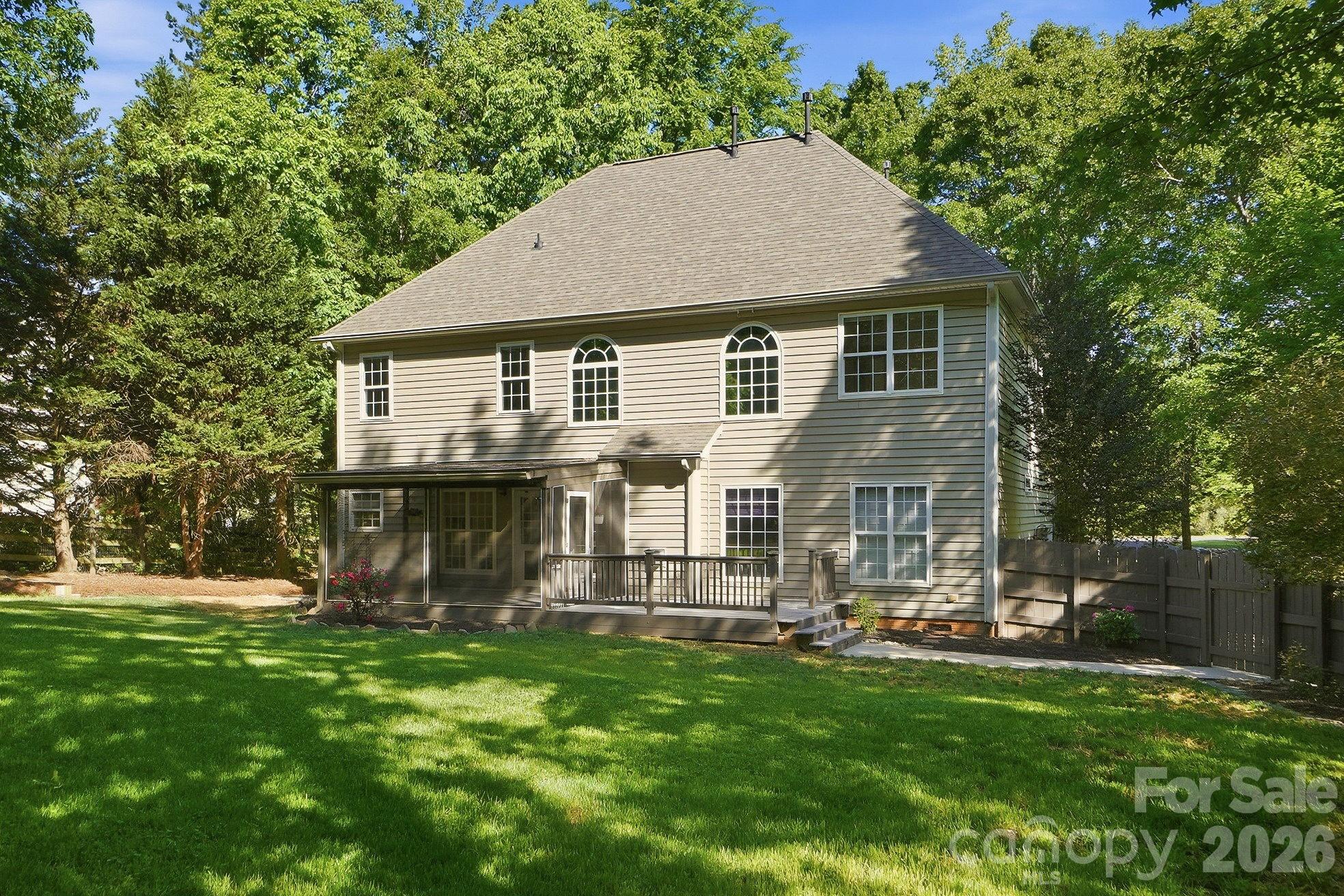 734 Lynnwood Farms Drive — Fort Mill