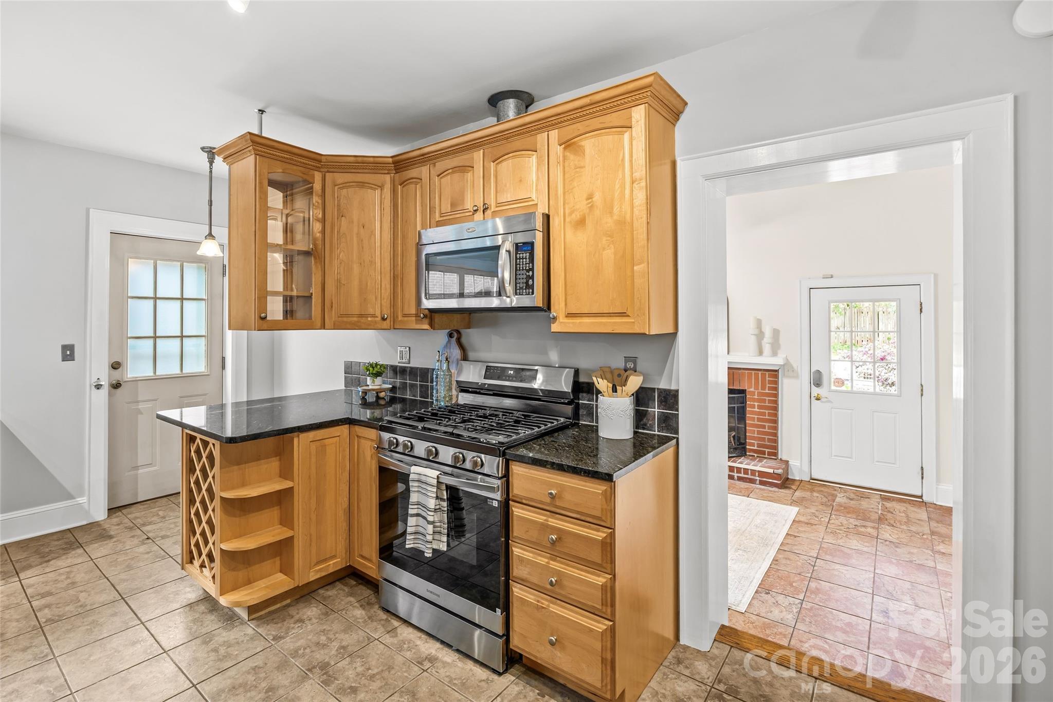 2137 Shenandoah Avenue — Charlotte