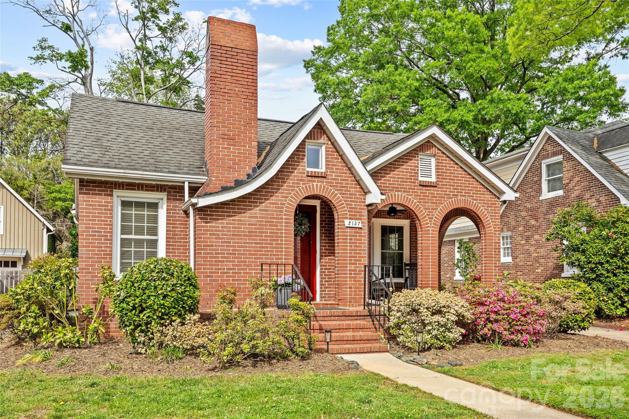 2137 Shenandoah Avenue — Charlotte