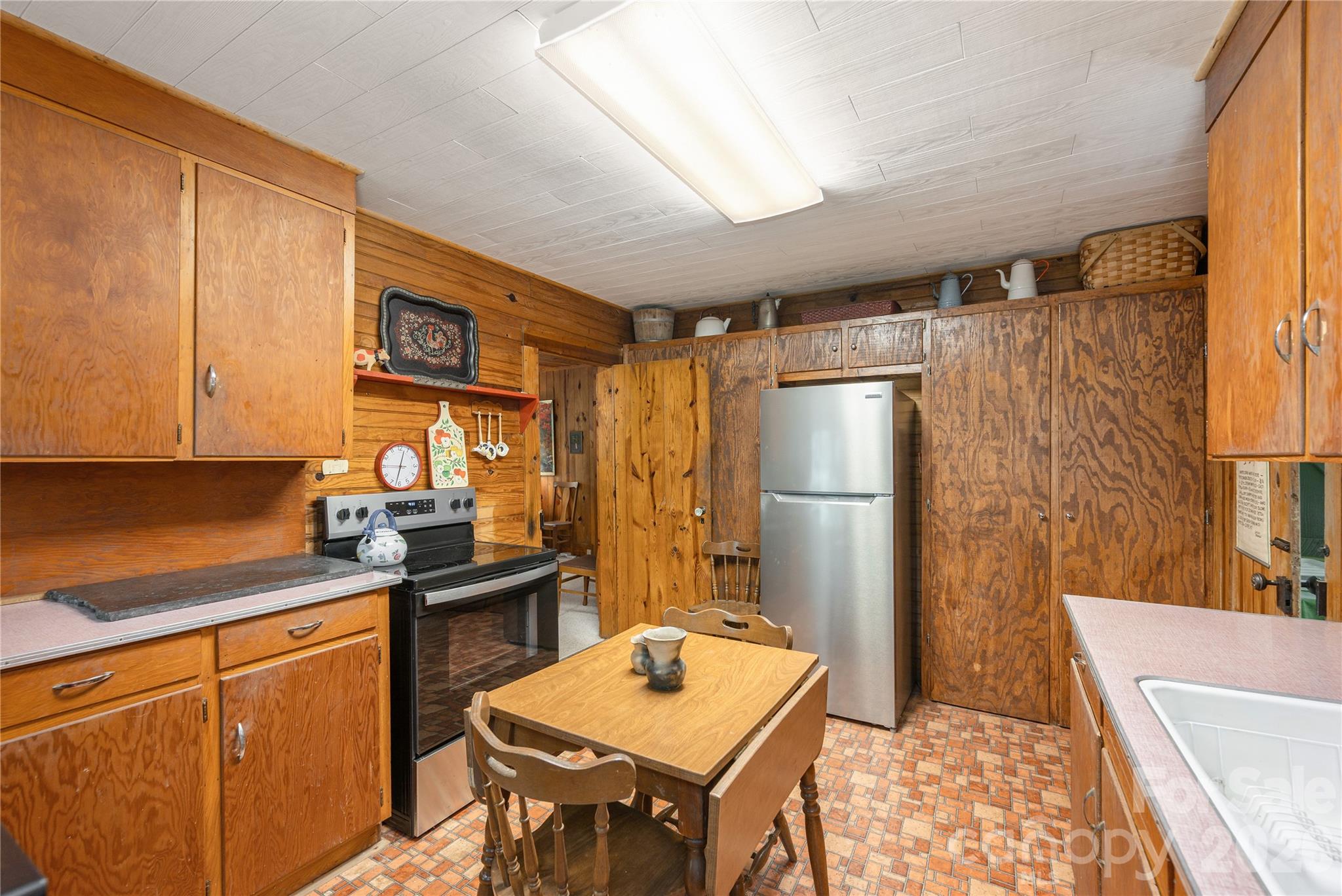 10844 Greenville Highway — Cedar Mountain