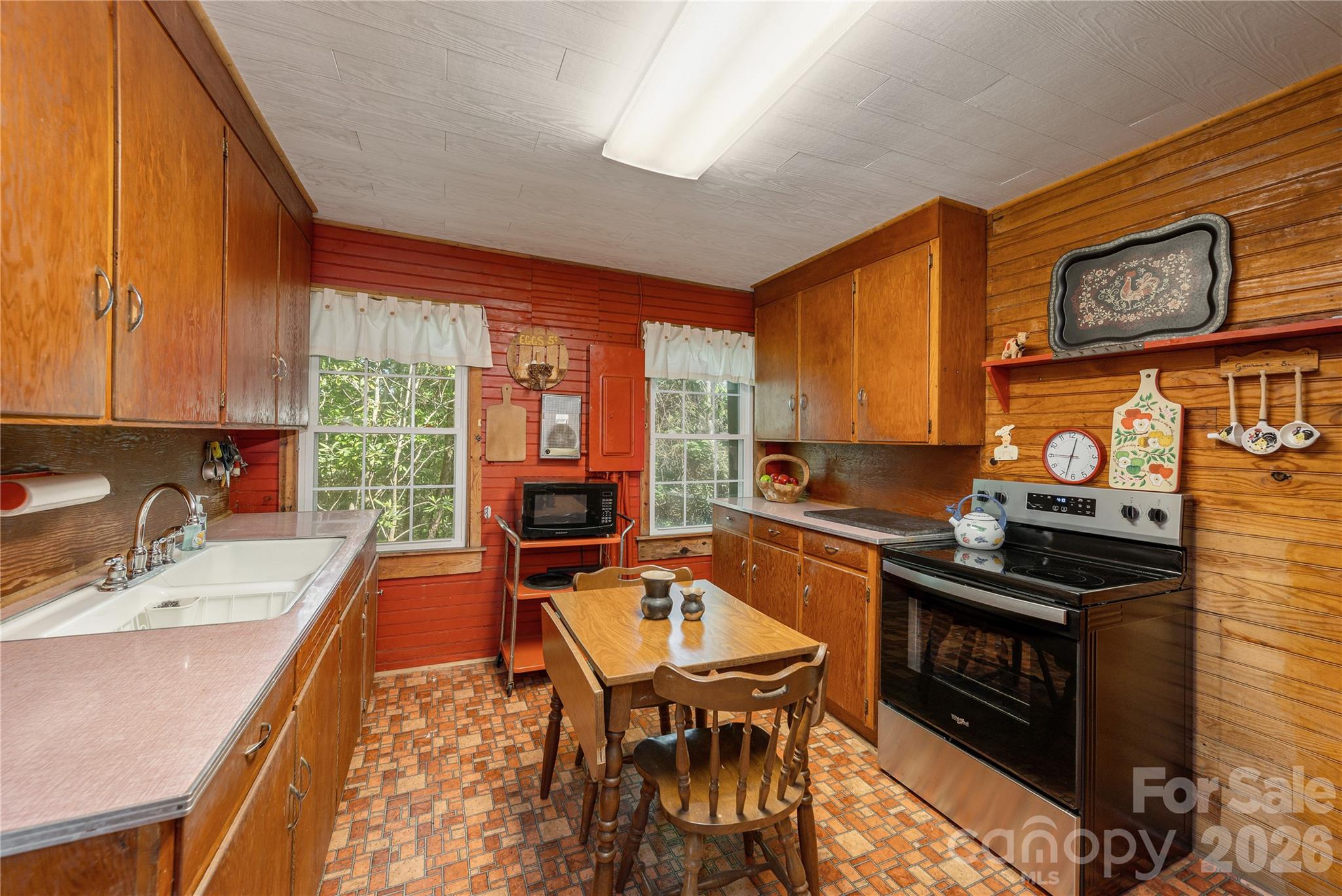 10844 Greenville Highway — Cedar Mountain