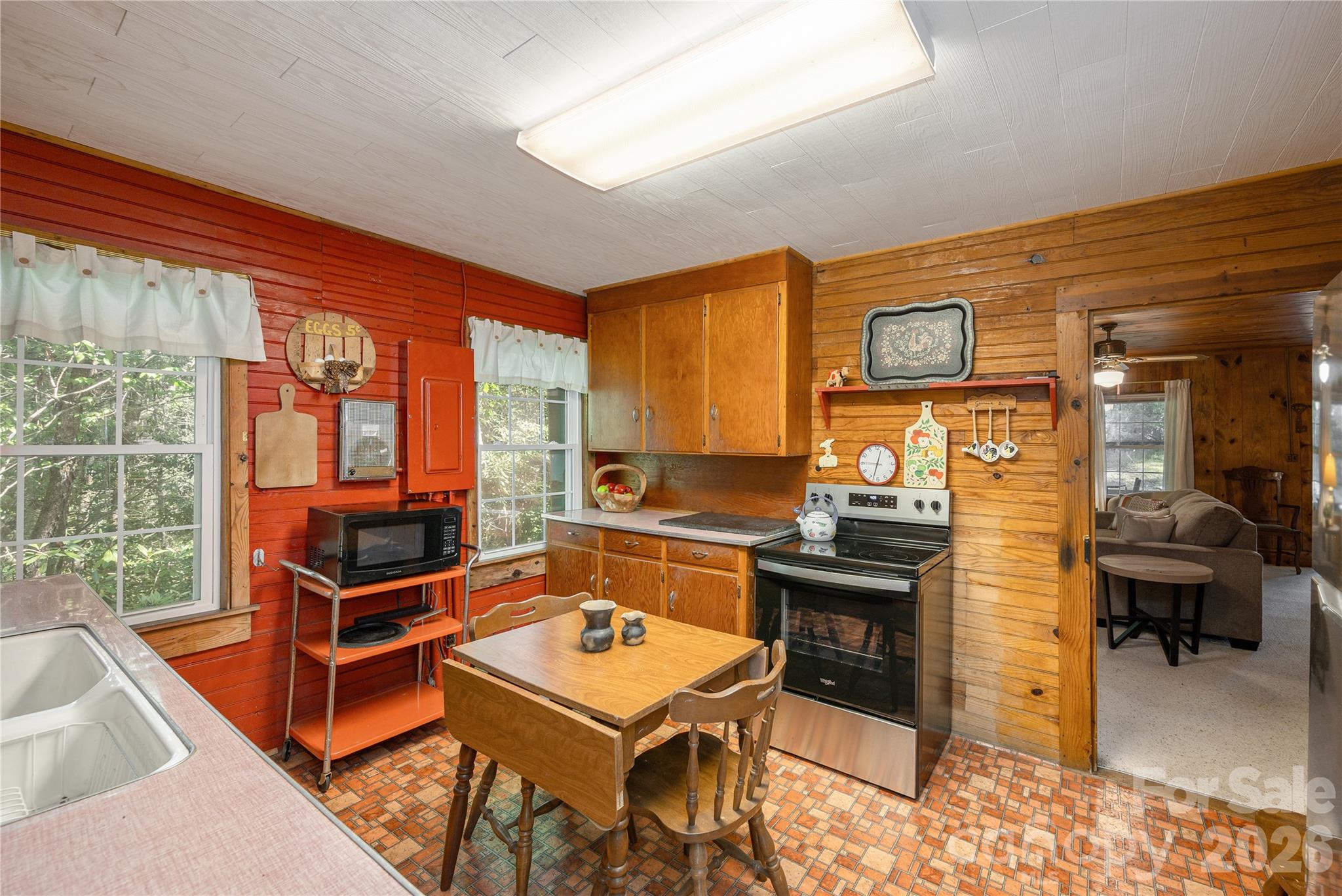 10844 Greenville Highway — Cedar Mountain