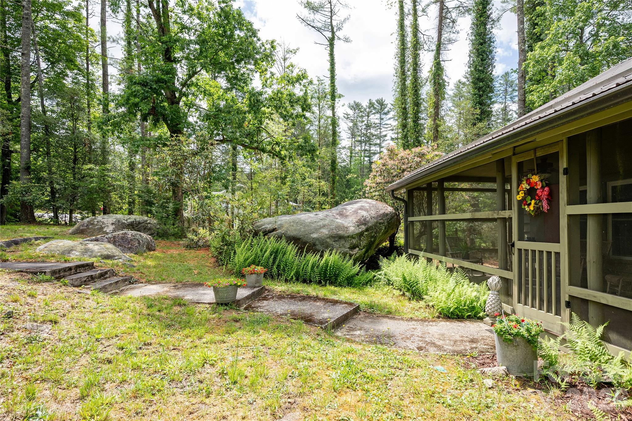 10844 Greenville Highway — Cedar Mountain