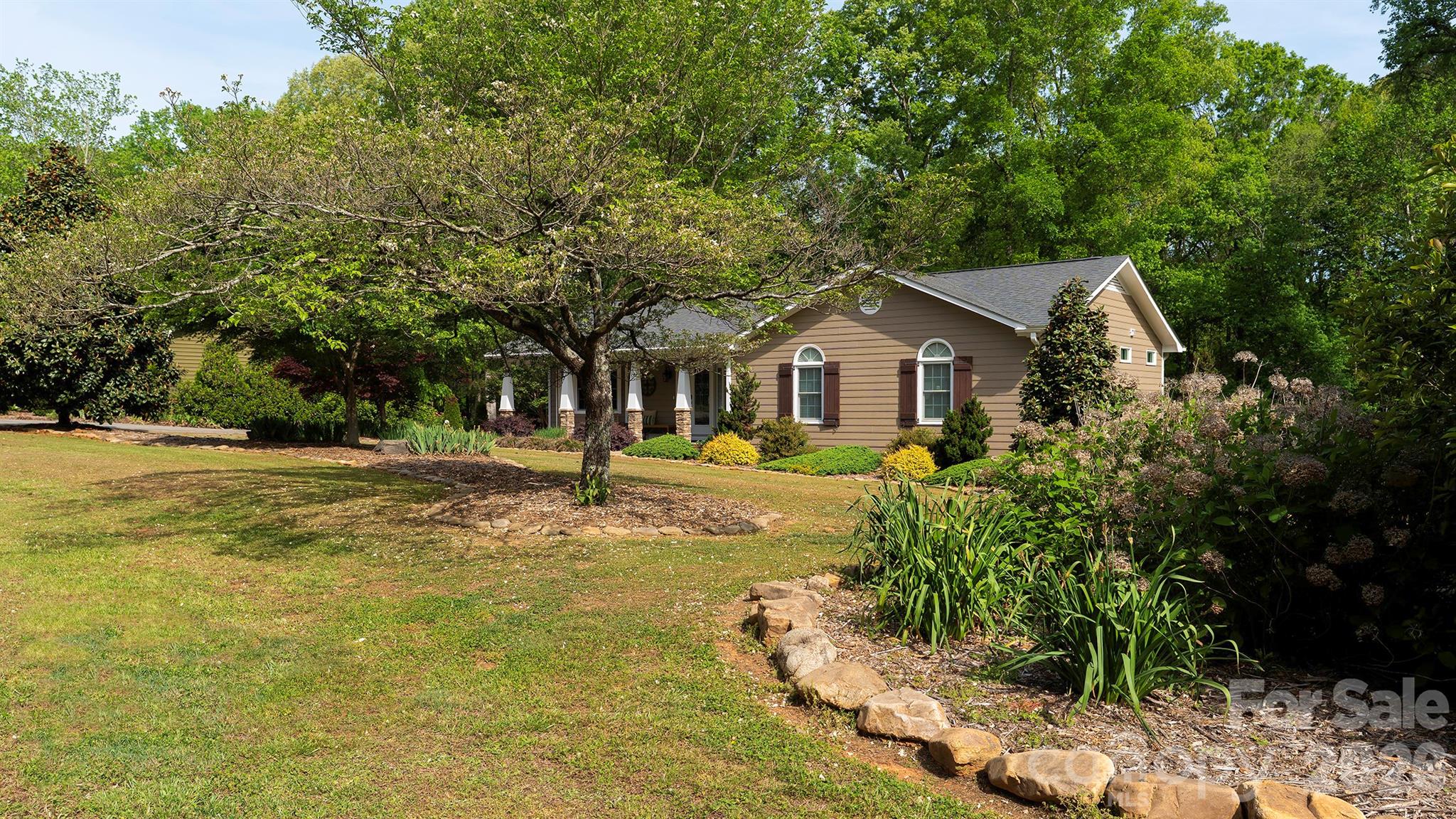 2322 Bearskin Lane — Monroe