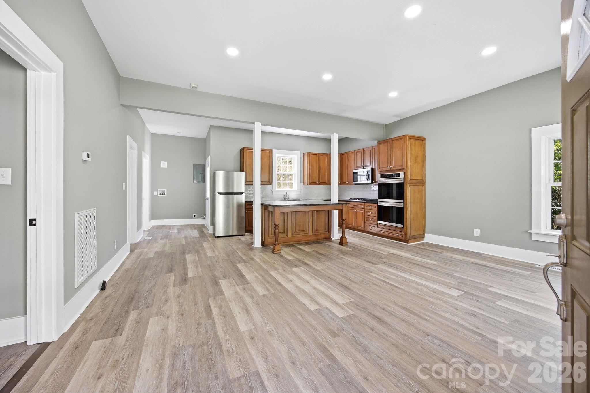 321 S Shaver Street — Salisbury