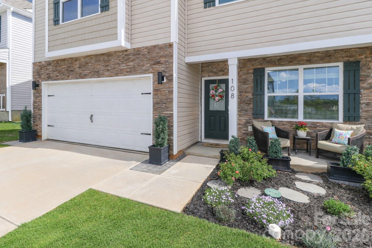 108 Kona Road — Mooresville