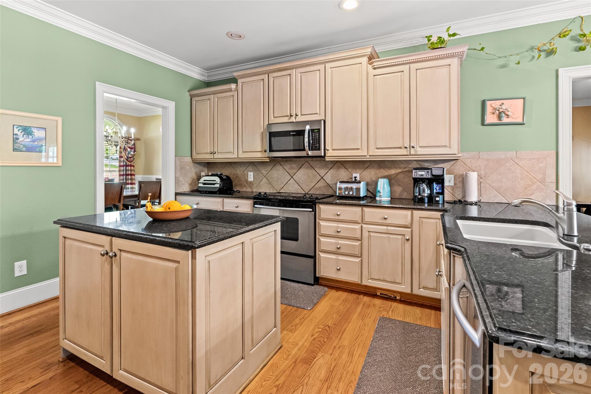 122 Upper Oak Drive — Statesville