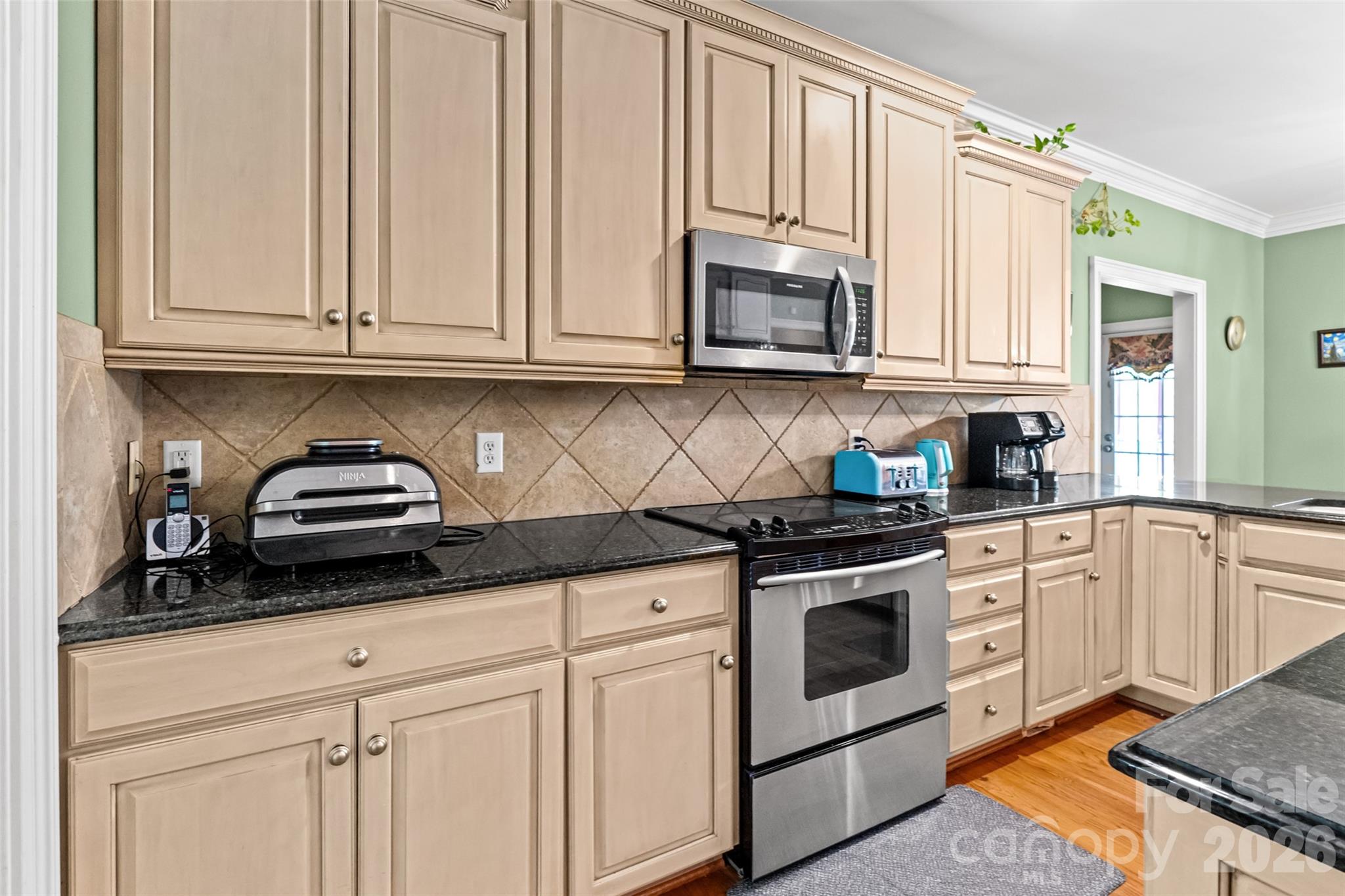 122 Upper Oak Drive — Statesville