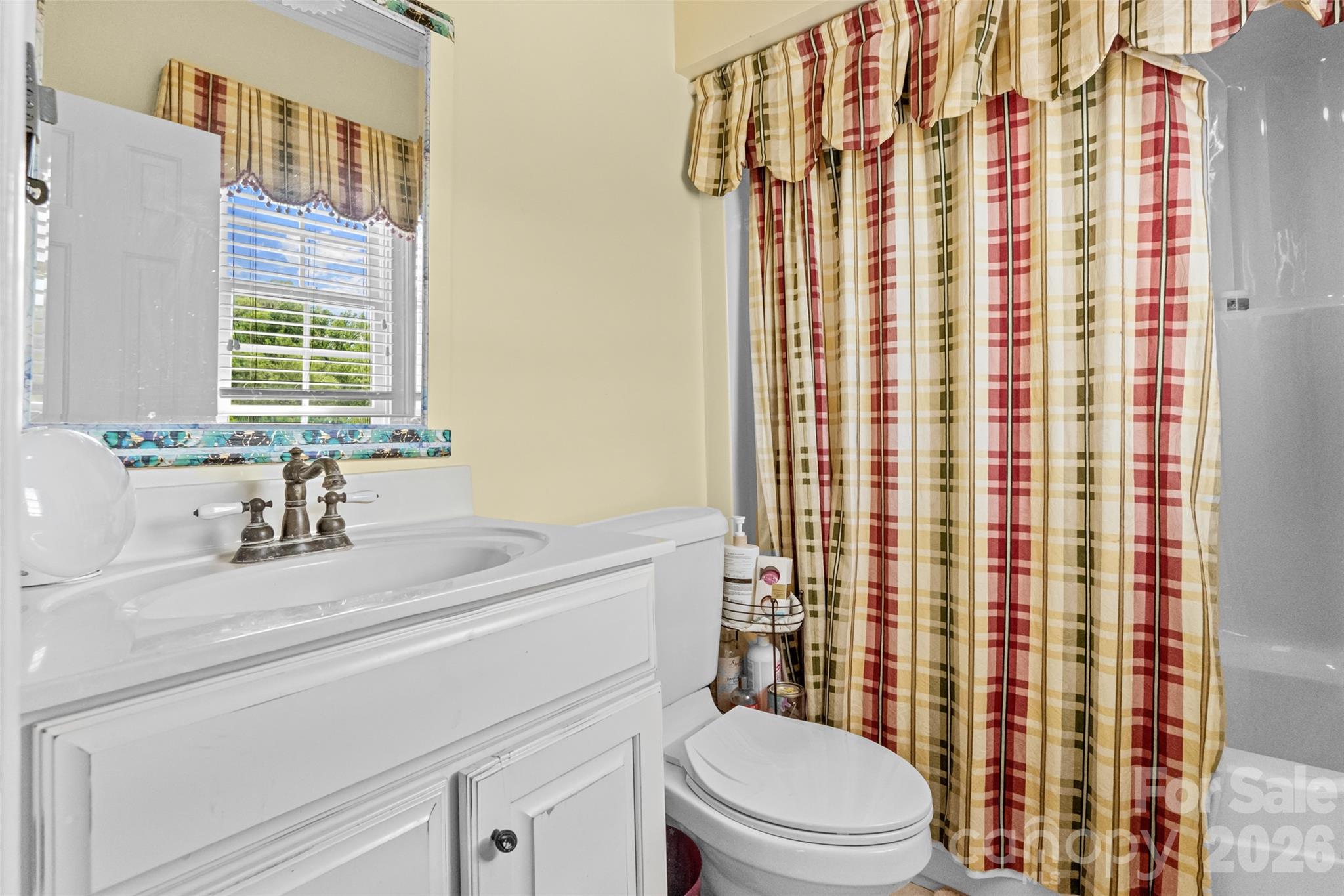 122 Upper Oak Drive — Statesville