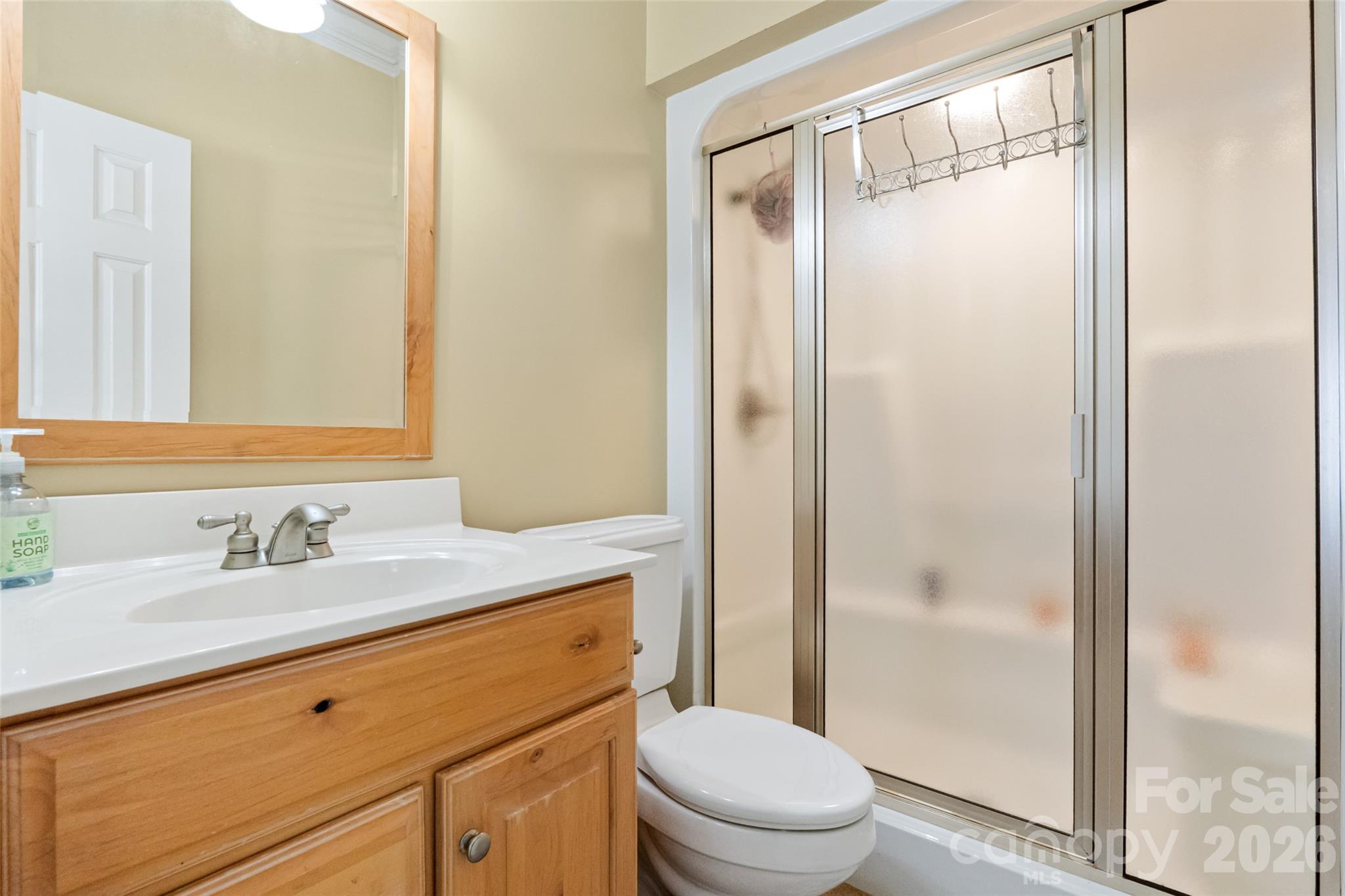 122 Upper Oak Drive — Statesville